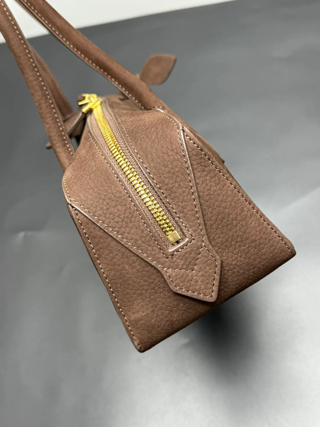 Сумки На Ремне Женские Alaia 102342