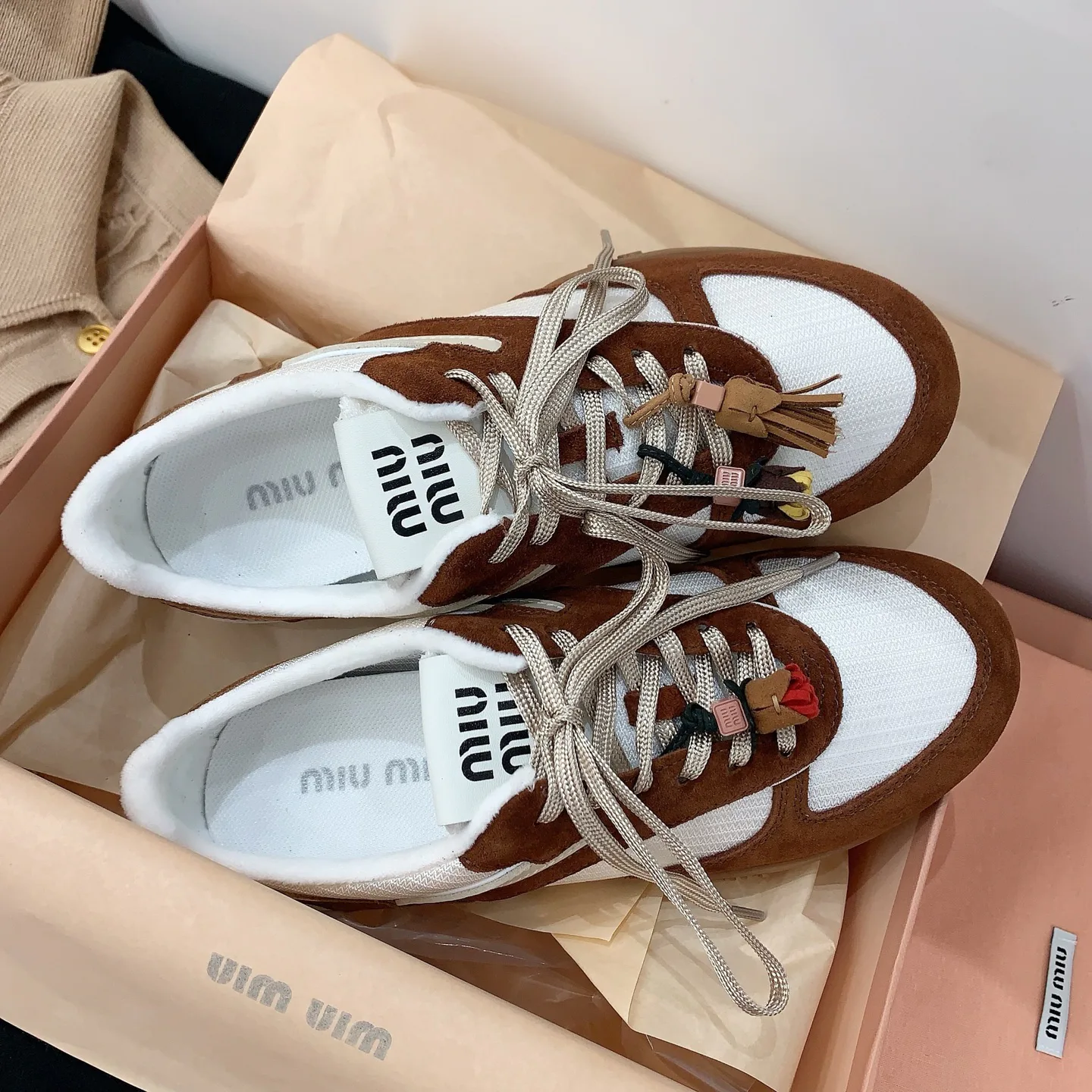 Кроссовки Женские Miu Miu 10636123