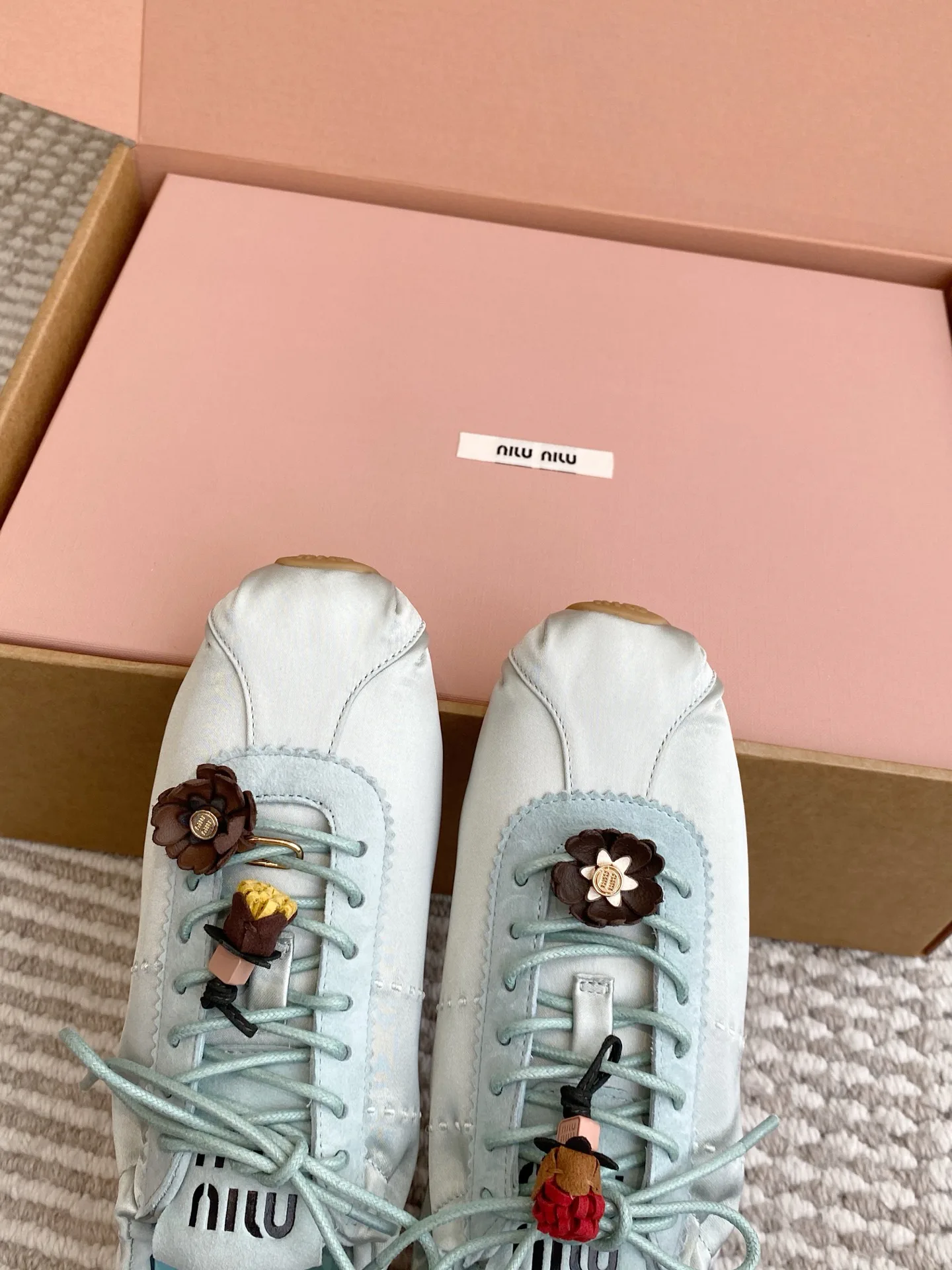 Кроссовки Женские Miu Miu 10957631