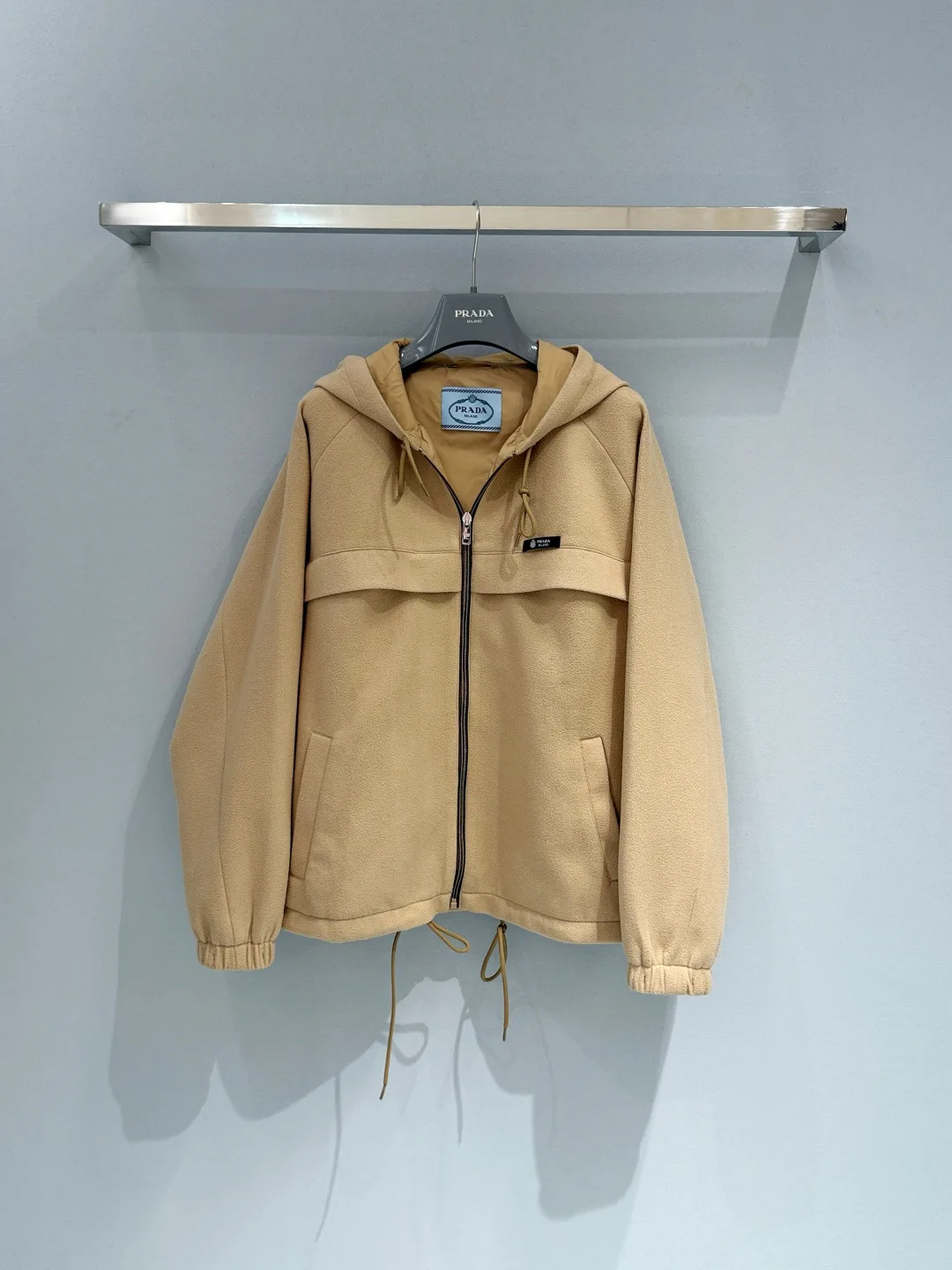 Куртки И Пуховики Женские Prada 1523643