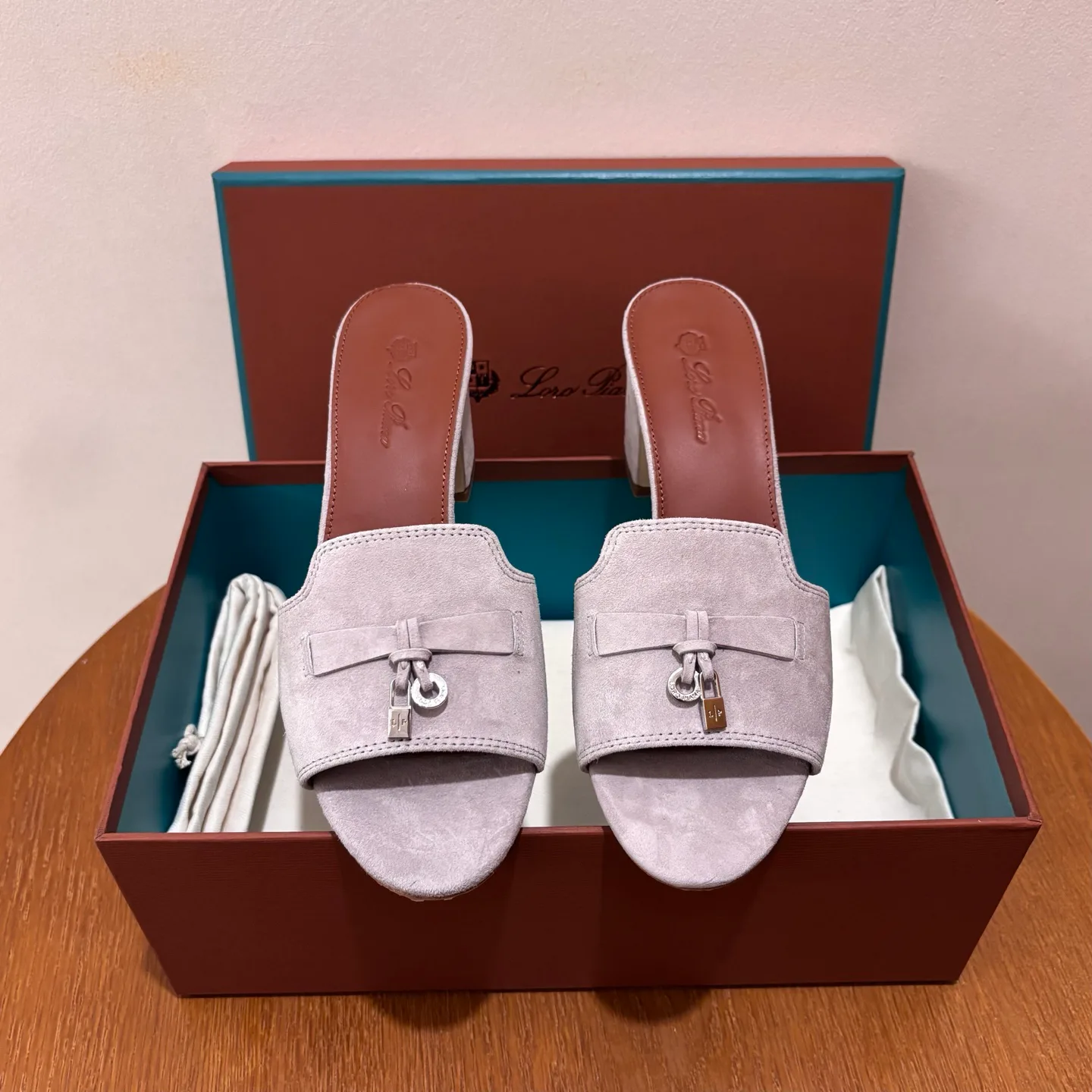 Босоножки Женские Loro Piana 3499315