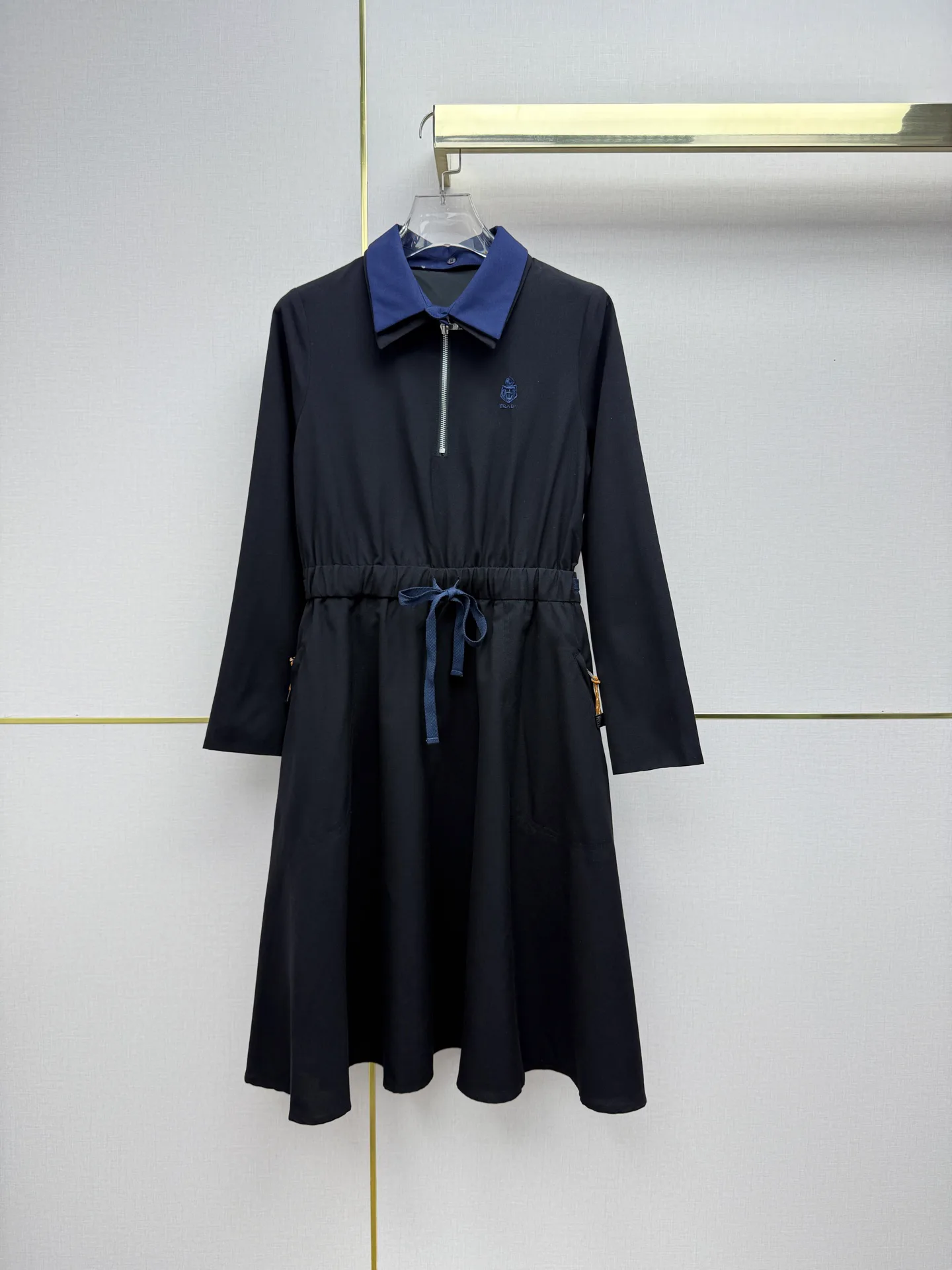 Платья Женские Prada 18348118