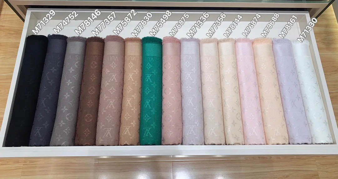 Шарфы Louis Vuitton 1880841
