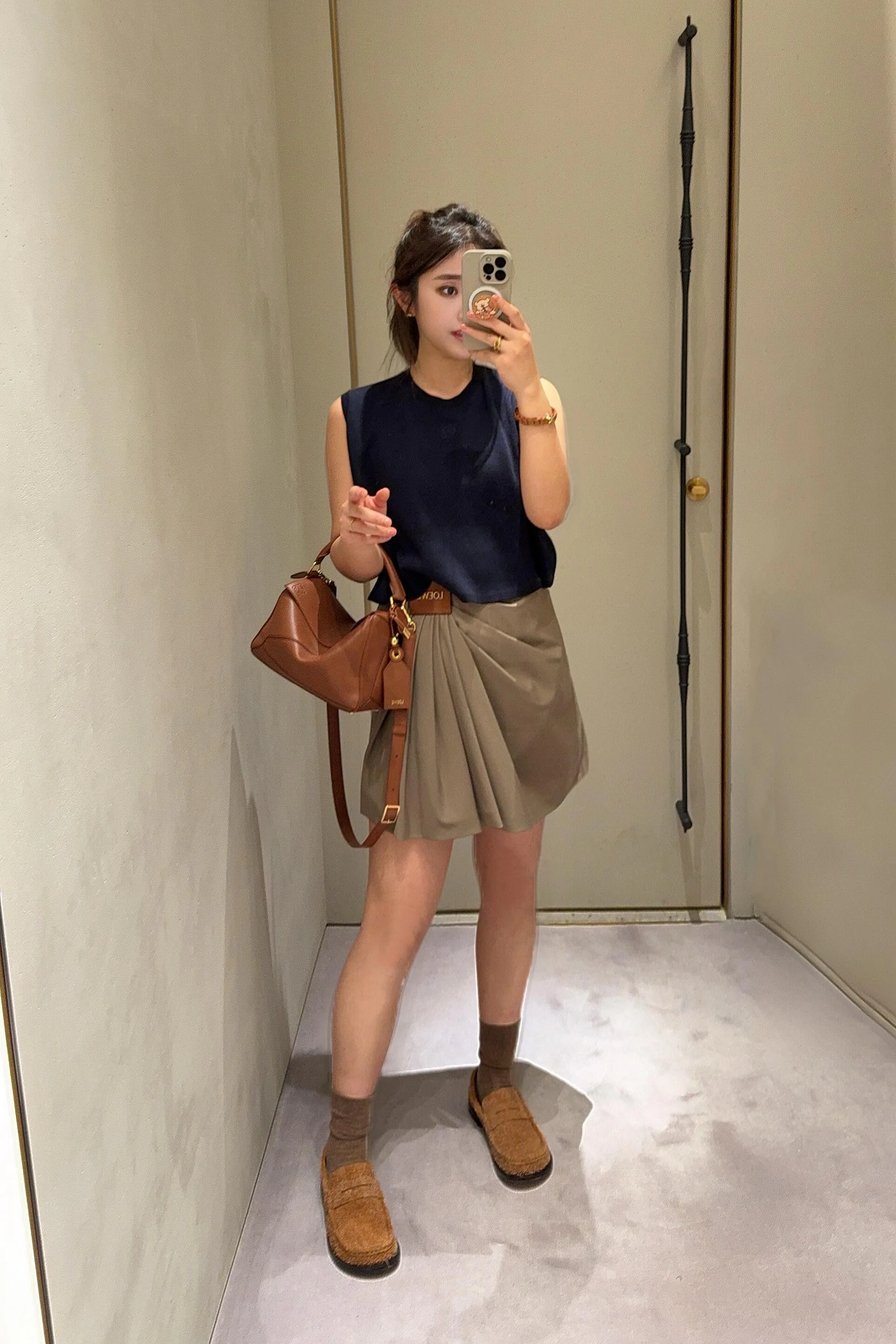Классические Сумки Женские Loewe 17270358
