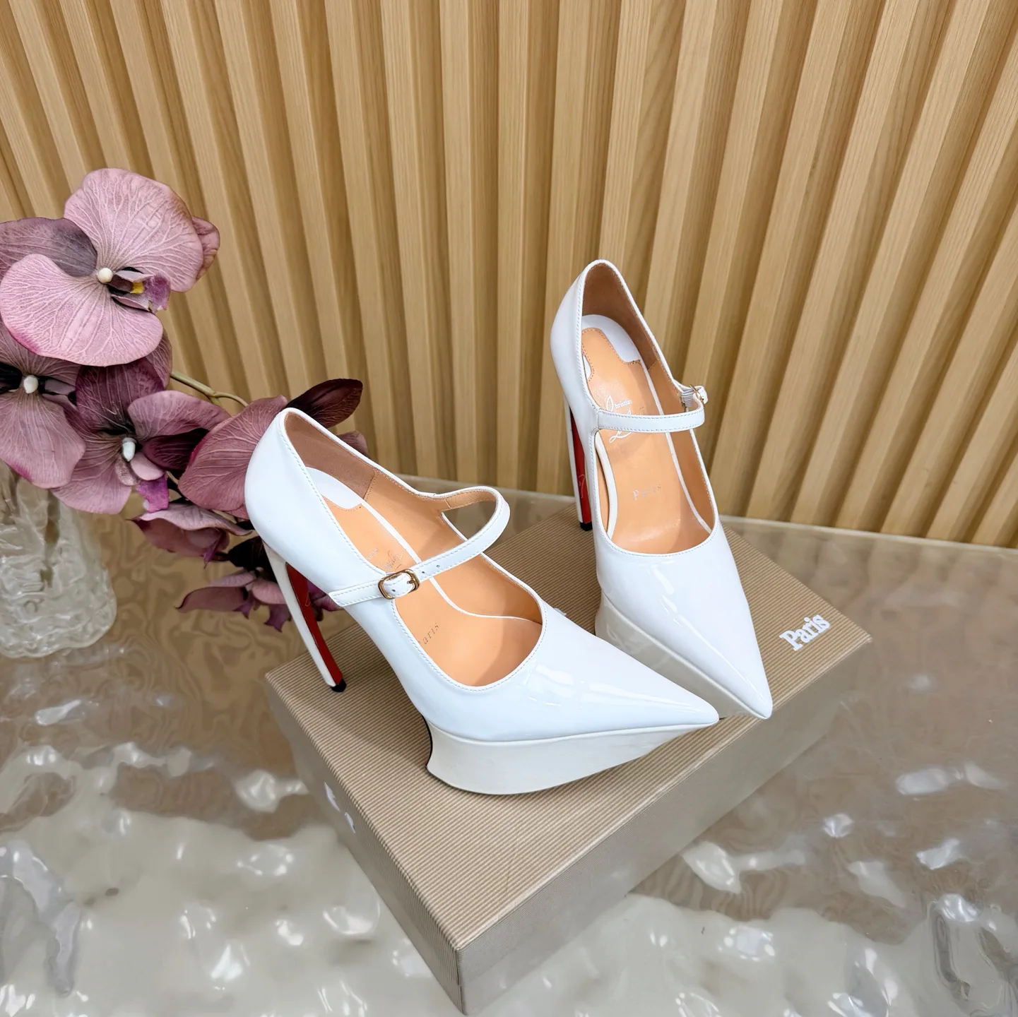 Туфли Женские Christian Louboutin 1652743