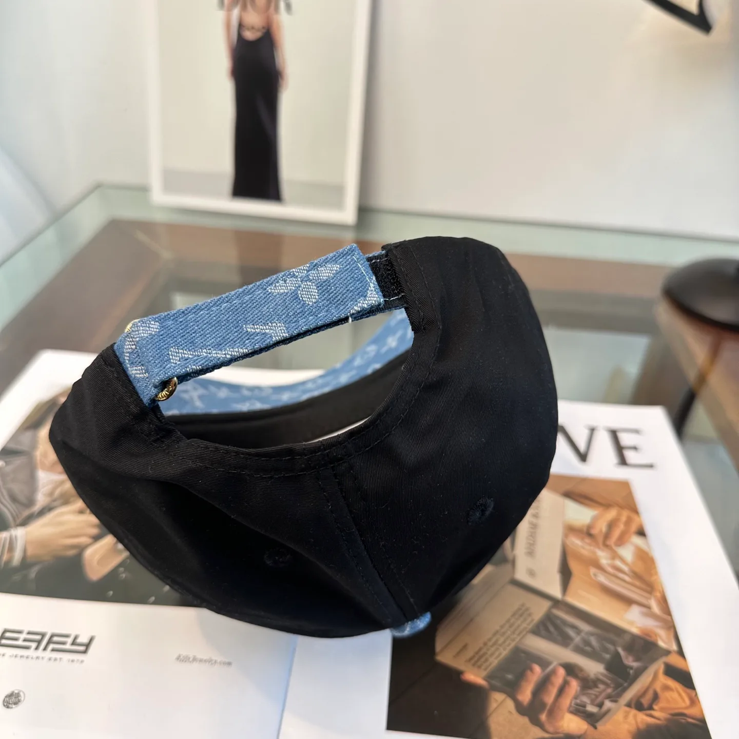 Головные Уборы Louis Vuitton 11689430