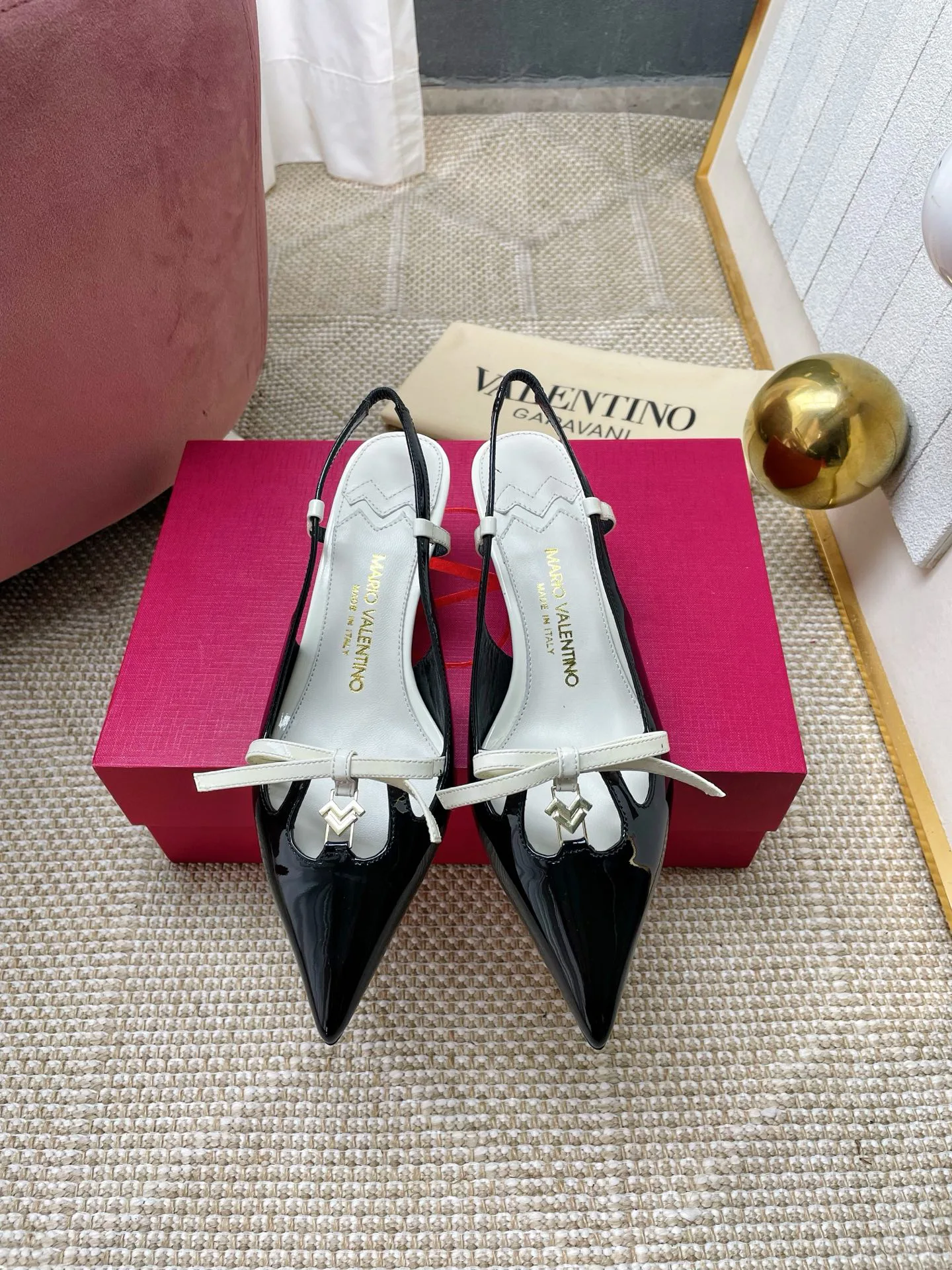 Босоножки Женские Valentino 11479975