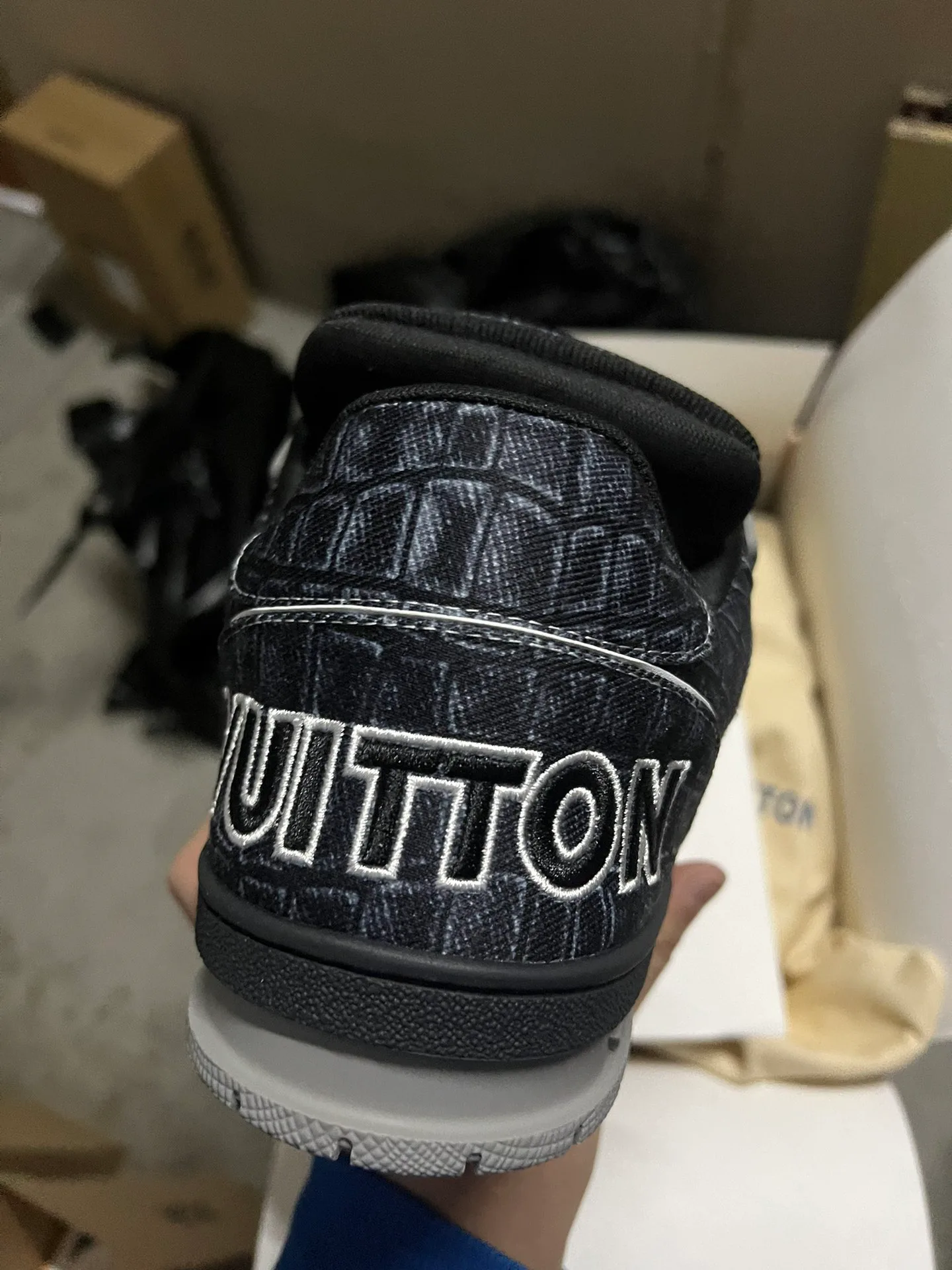 Кроссовки Женские Louis Vuitton