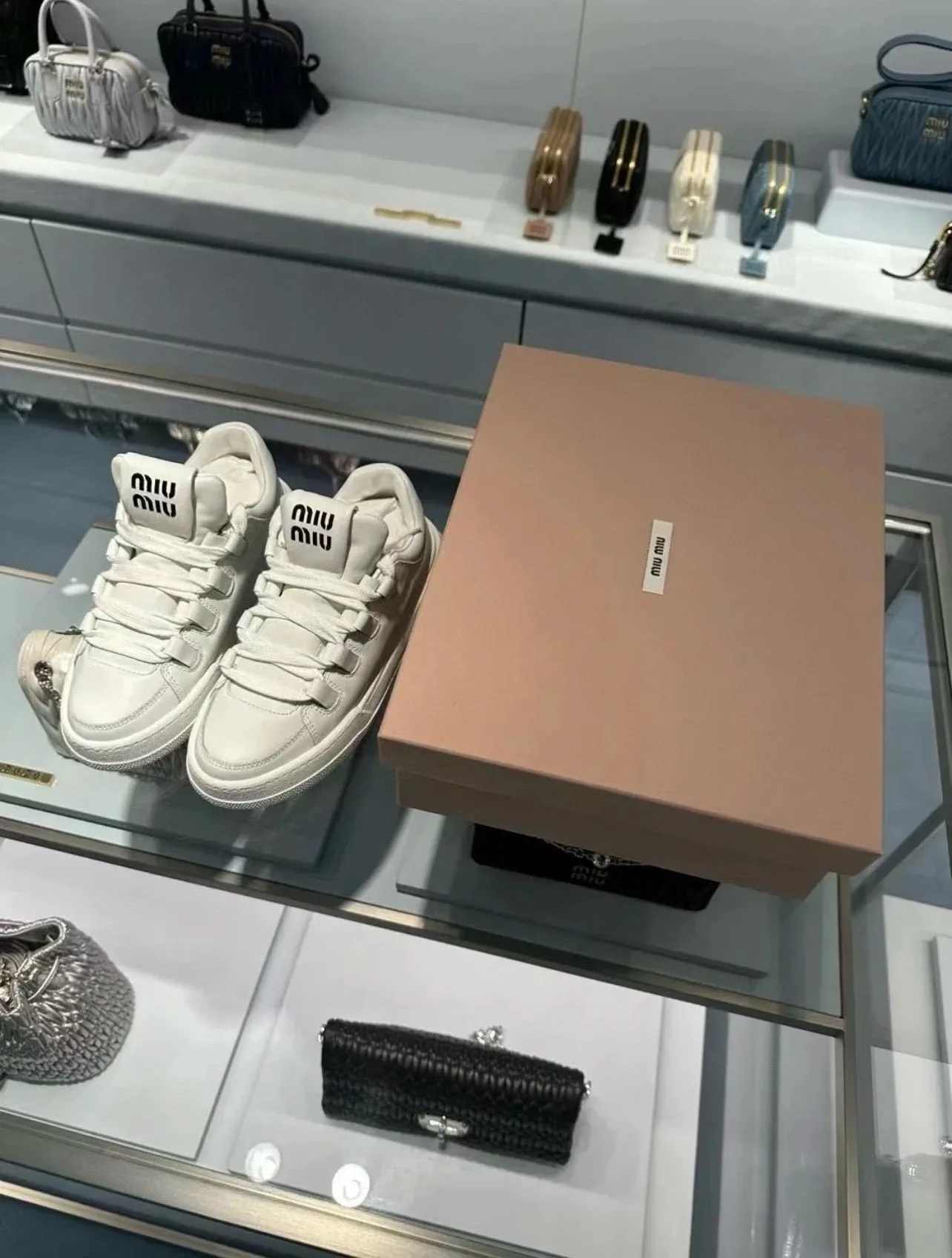 Кроссовки Женские Miu Miu 9442