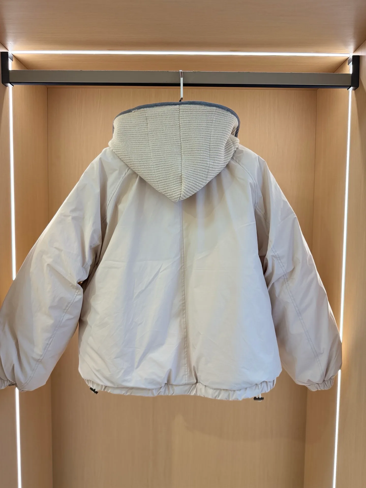 Куртки И Пуховики Женские Brunello Cucinelli 17906260