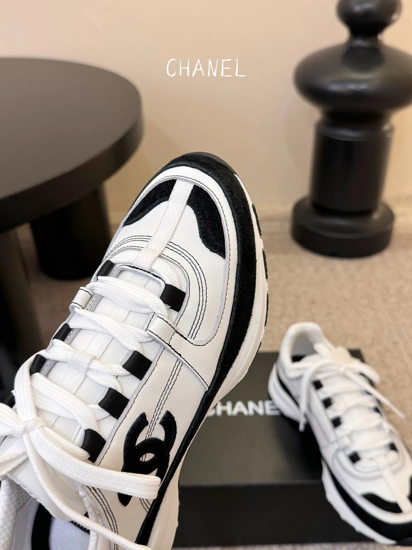 Кроссовки Женские Chanel 11389186