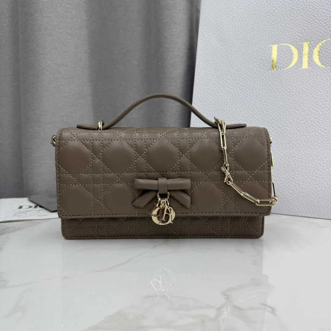 Классические Сумки Женские Christian Dior 12594765