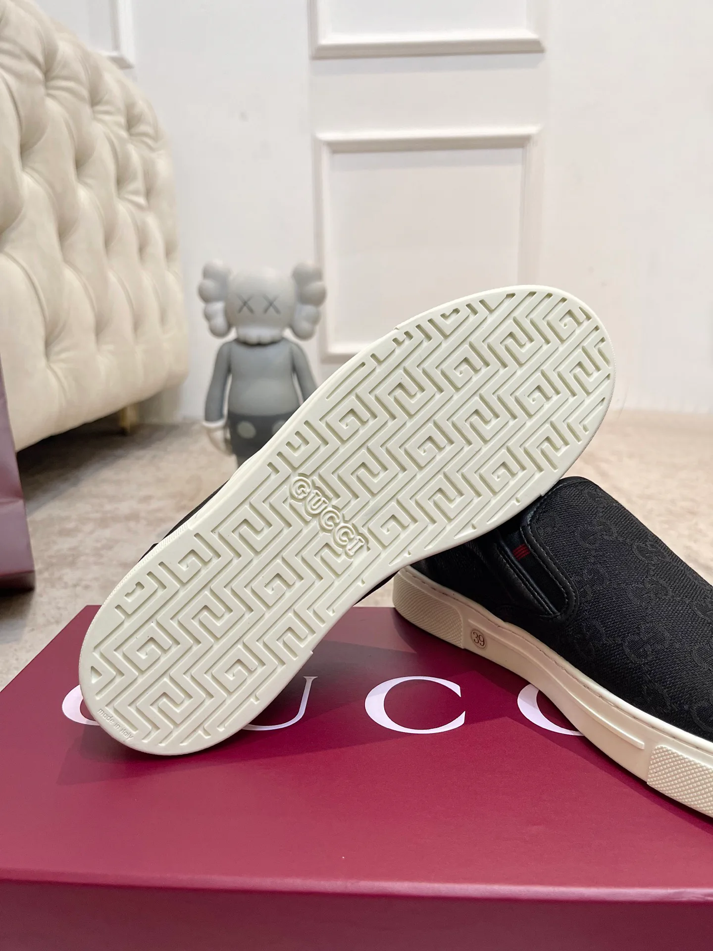 Кроссовки Женские Gucci 18901578