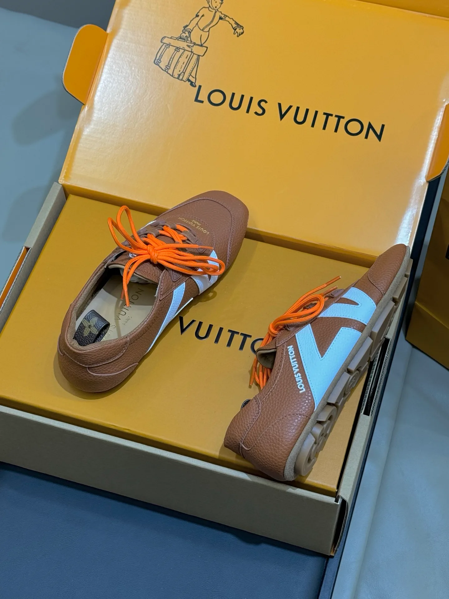 Кроссовки Женские Louis Vuitton 870514