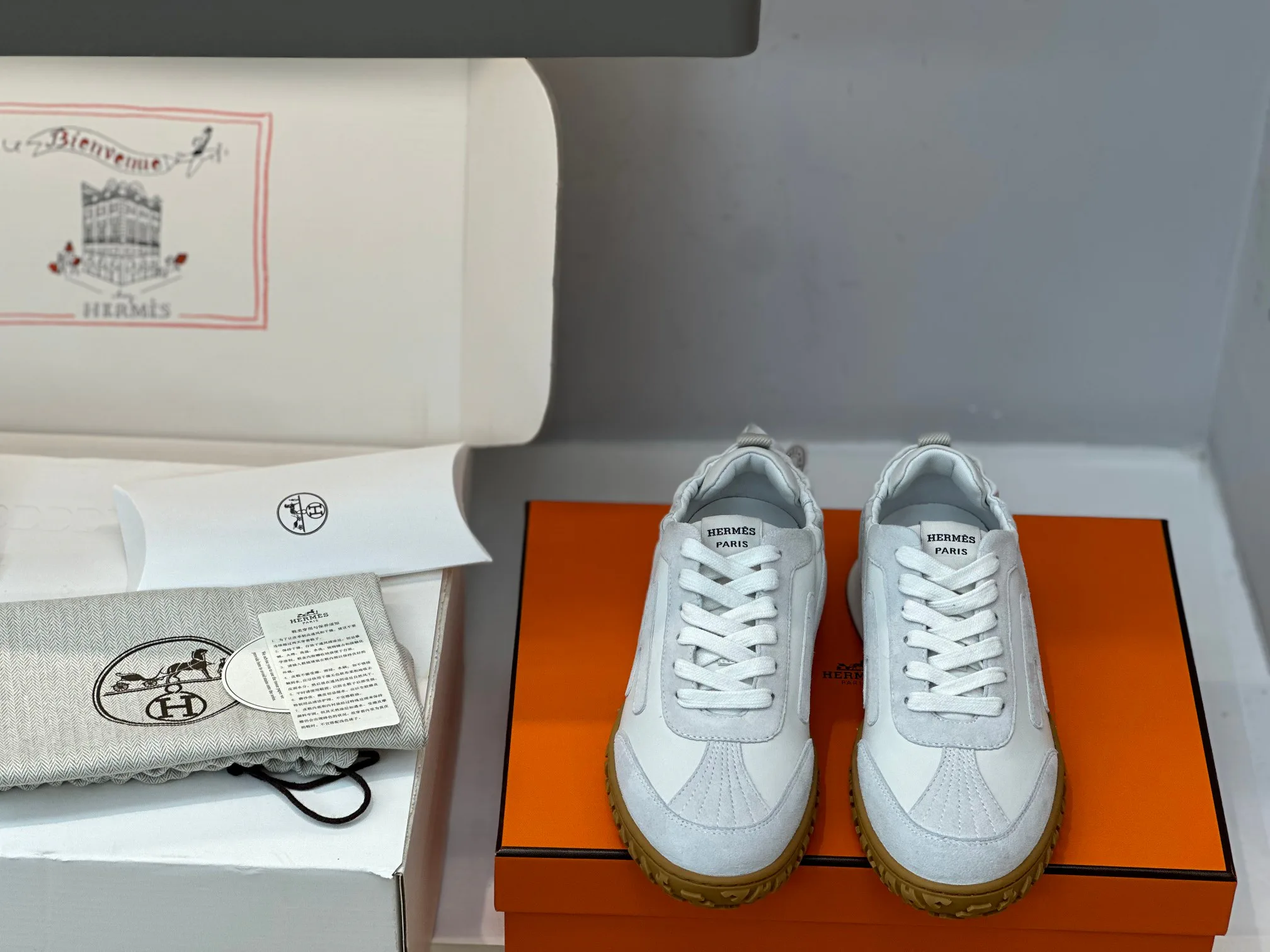 Кроссовки Женские Hermes 114298