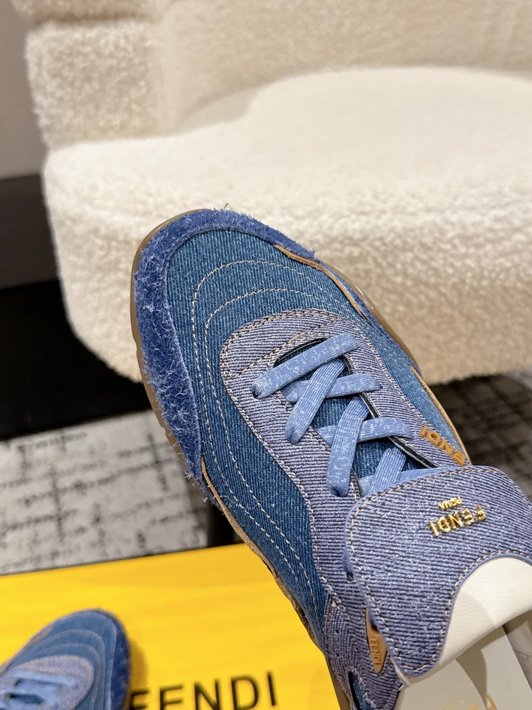 Кроссовки Женские Fendi 4535905