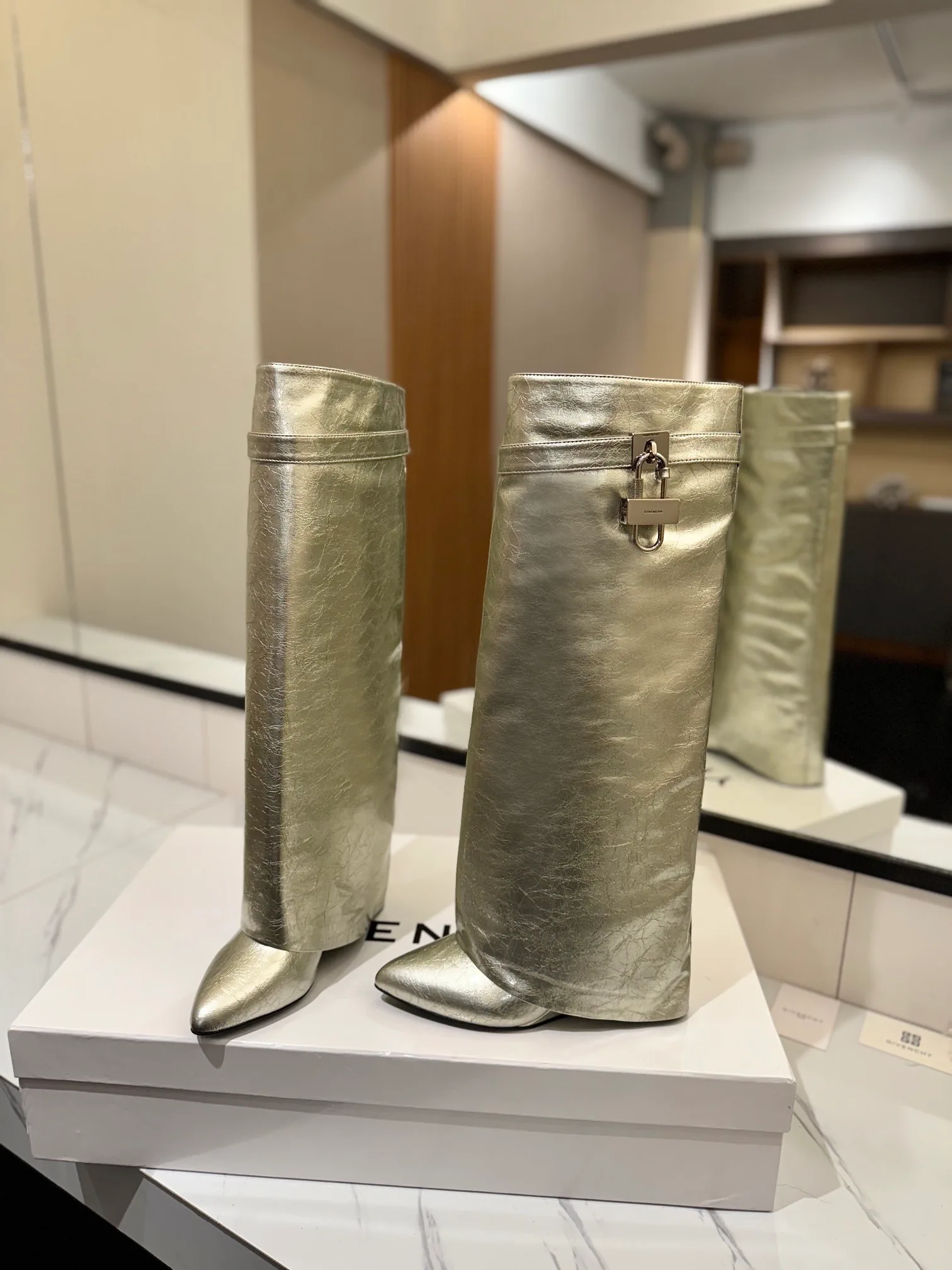 Сапоги Женские Givenchy 394556