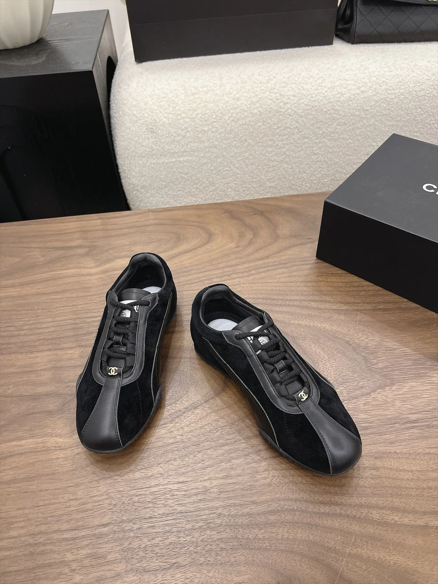Кроссовки Женские Chanel 17963932