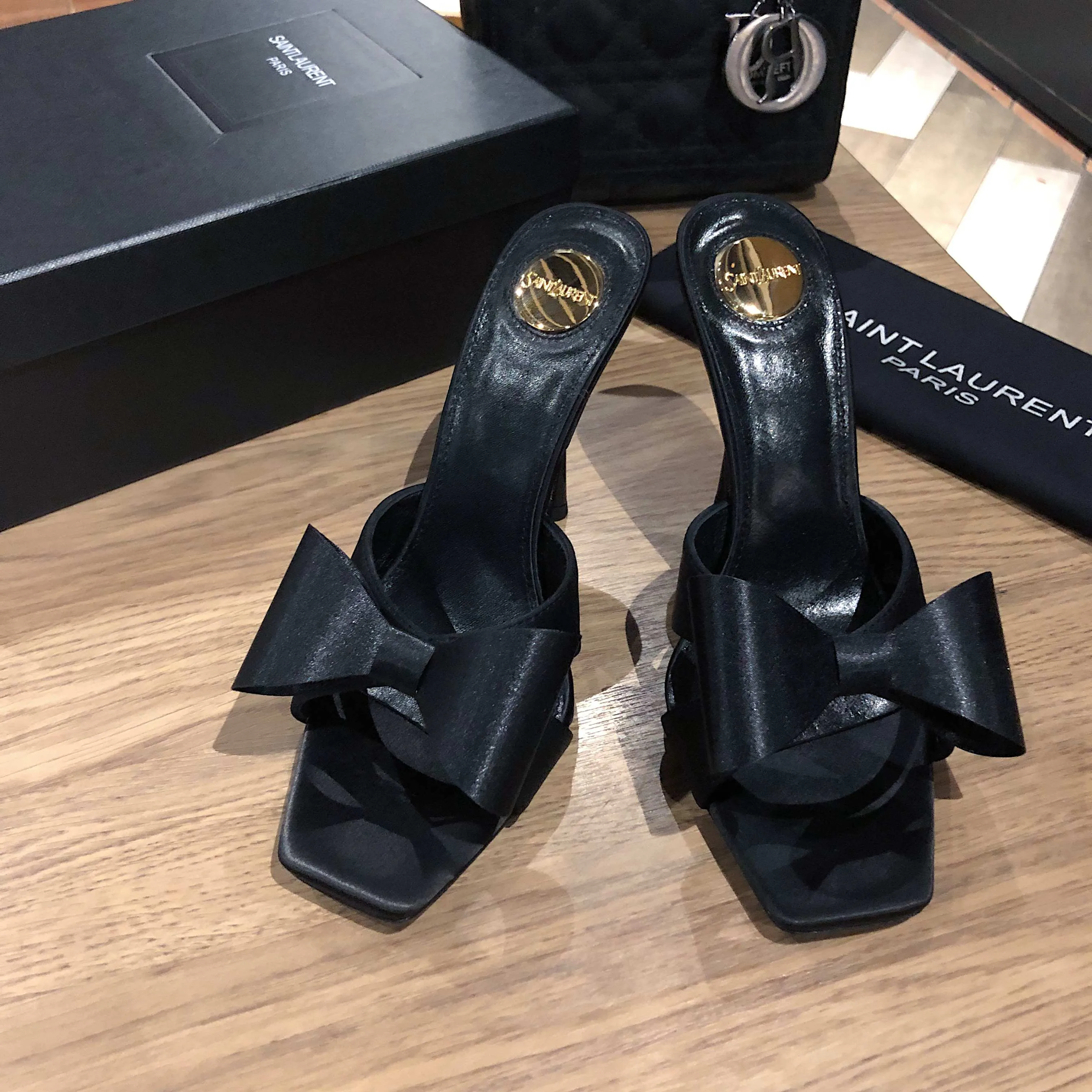 Босоножки Женские Saint Laurent 11220489