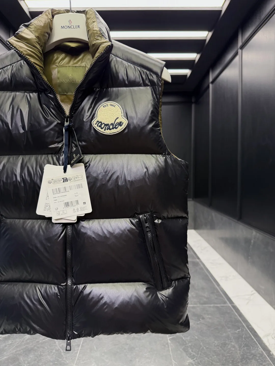 Жилеты Женские Moncler 19004555