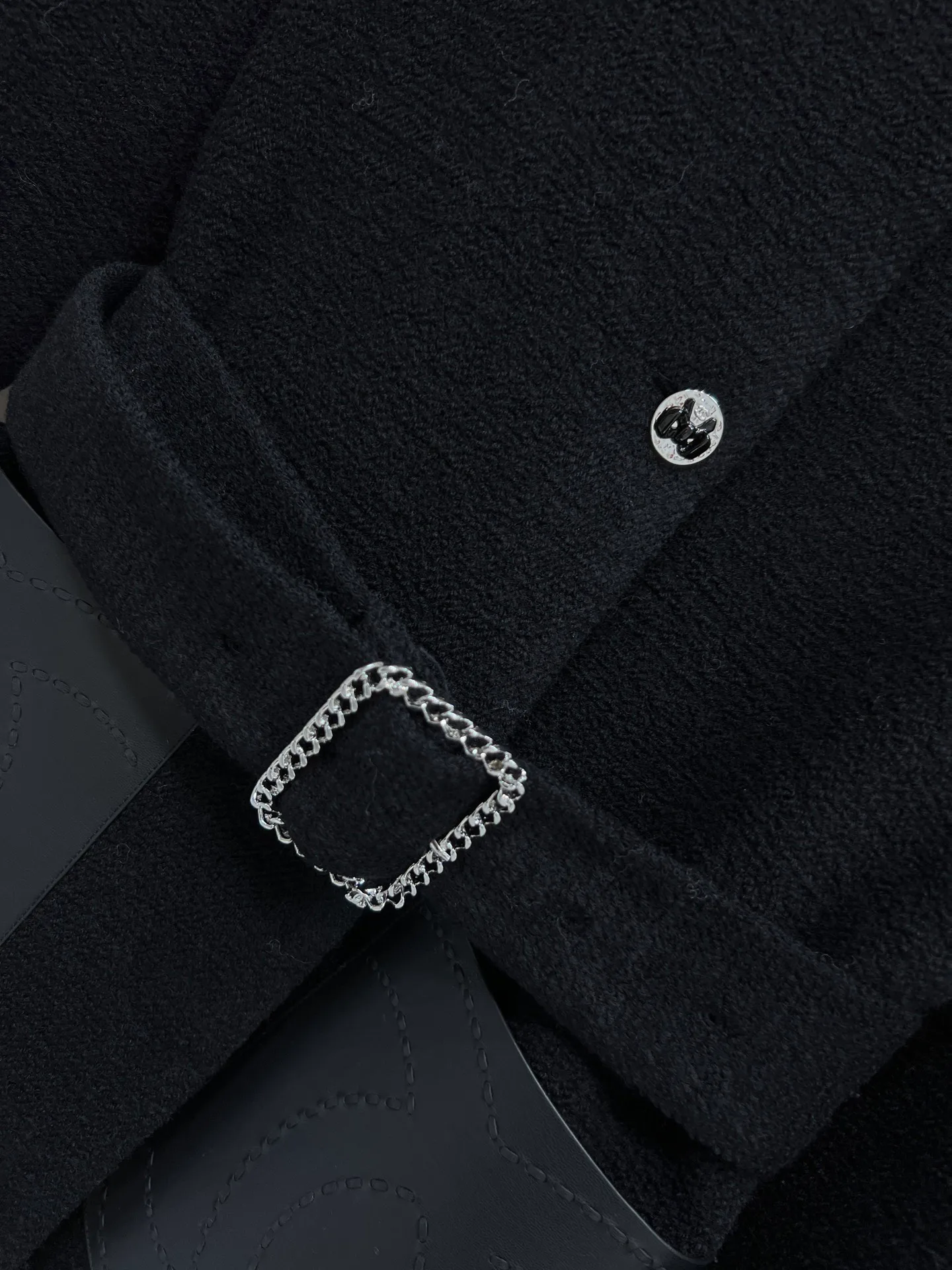 Куртки И Пуховики Женские Chanel 1820360