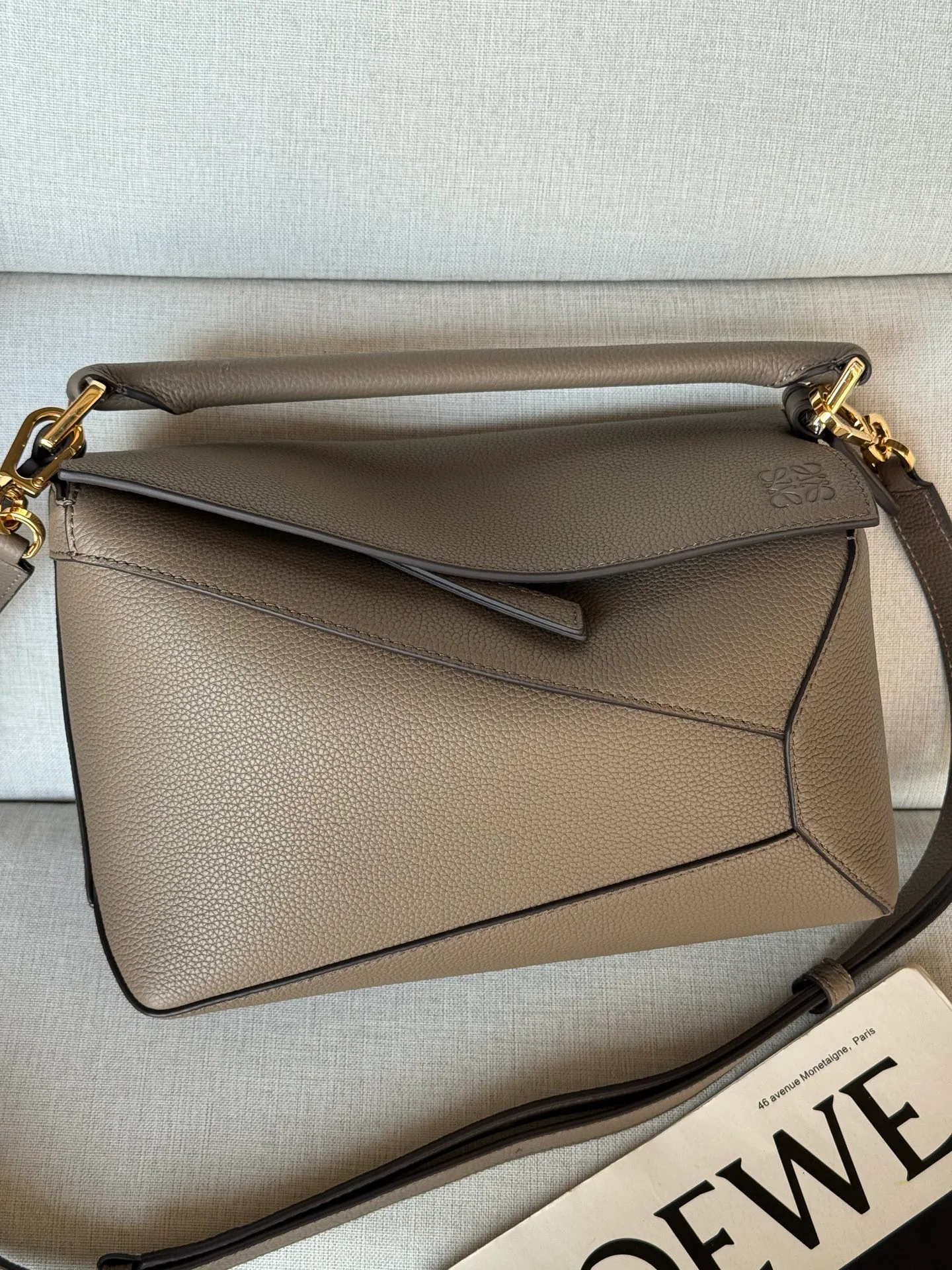 Классические Сумки Женские Loewe 13339552