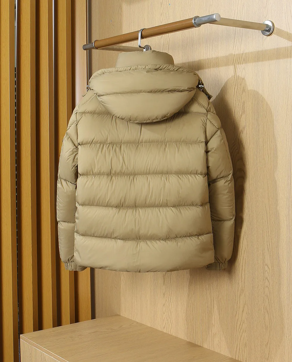 Куртки И Пуховики Женские Moncler 18729135