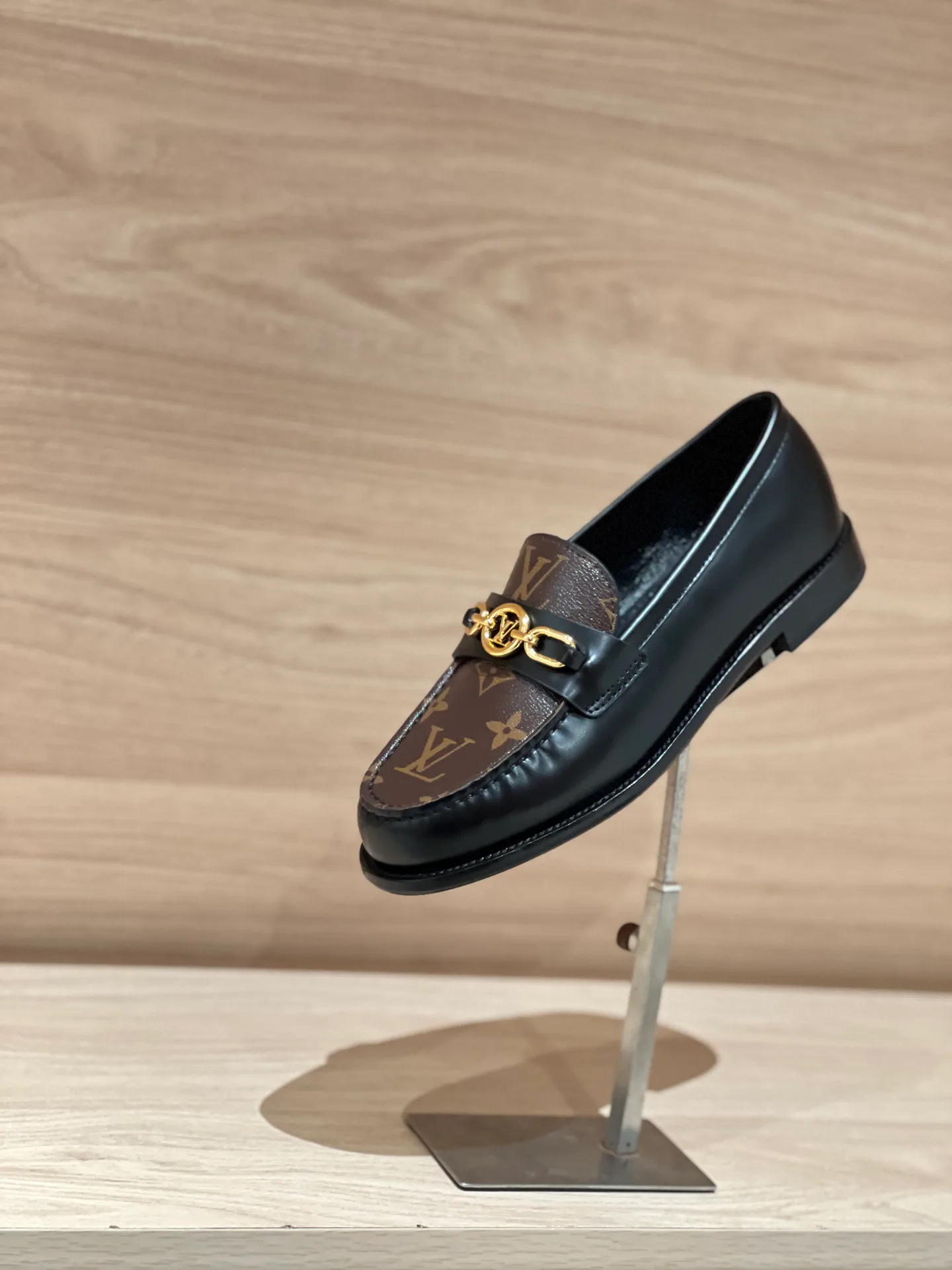 Лоферы И Мокасины Женские Louis Vuitton 19152409
