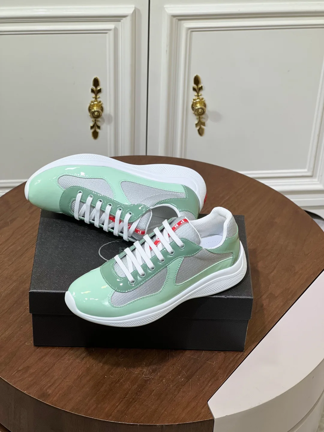 Кроссовки Женские Prada 17682035
