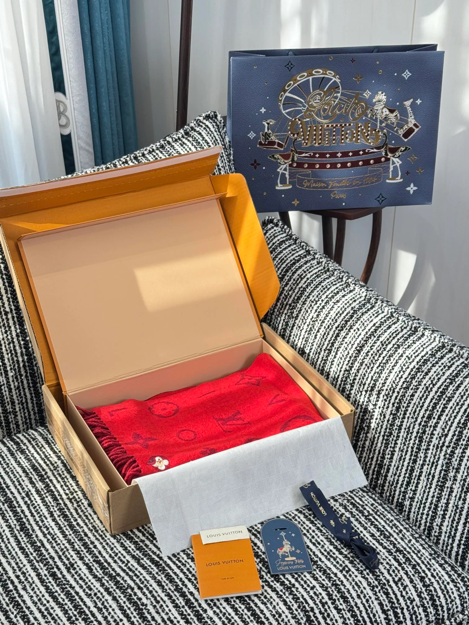 Шарфы Louis Vuitton 1071388