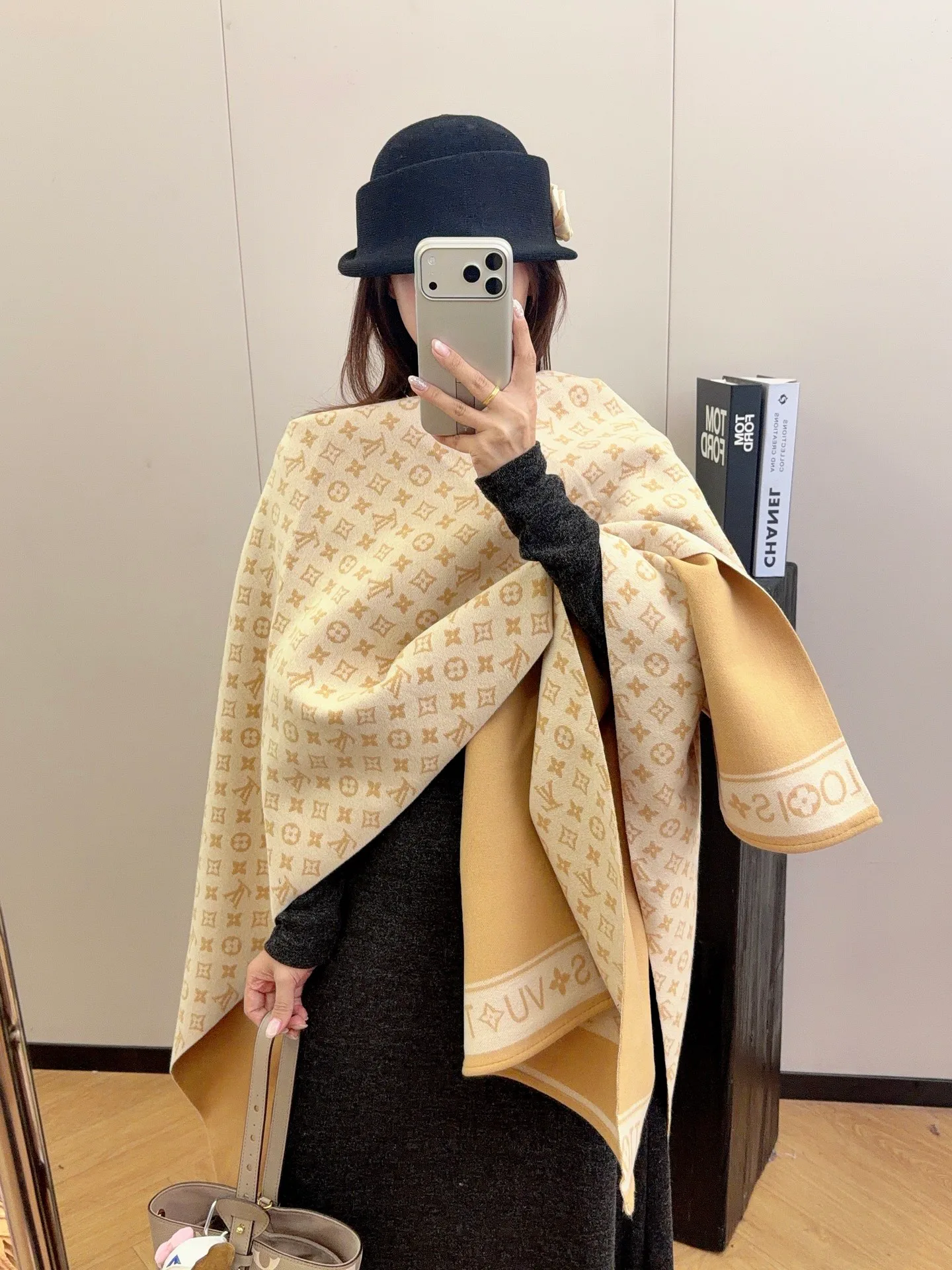 Пальто Женские Louis Vuitton 18002838