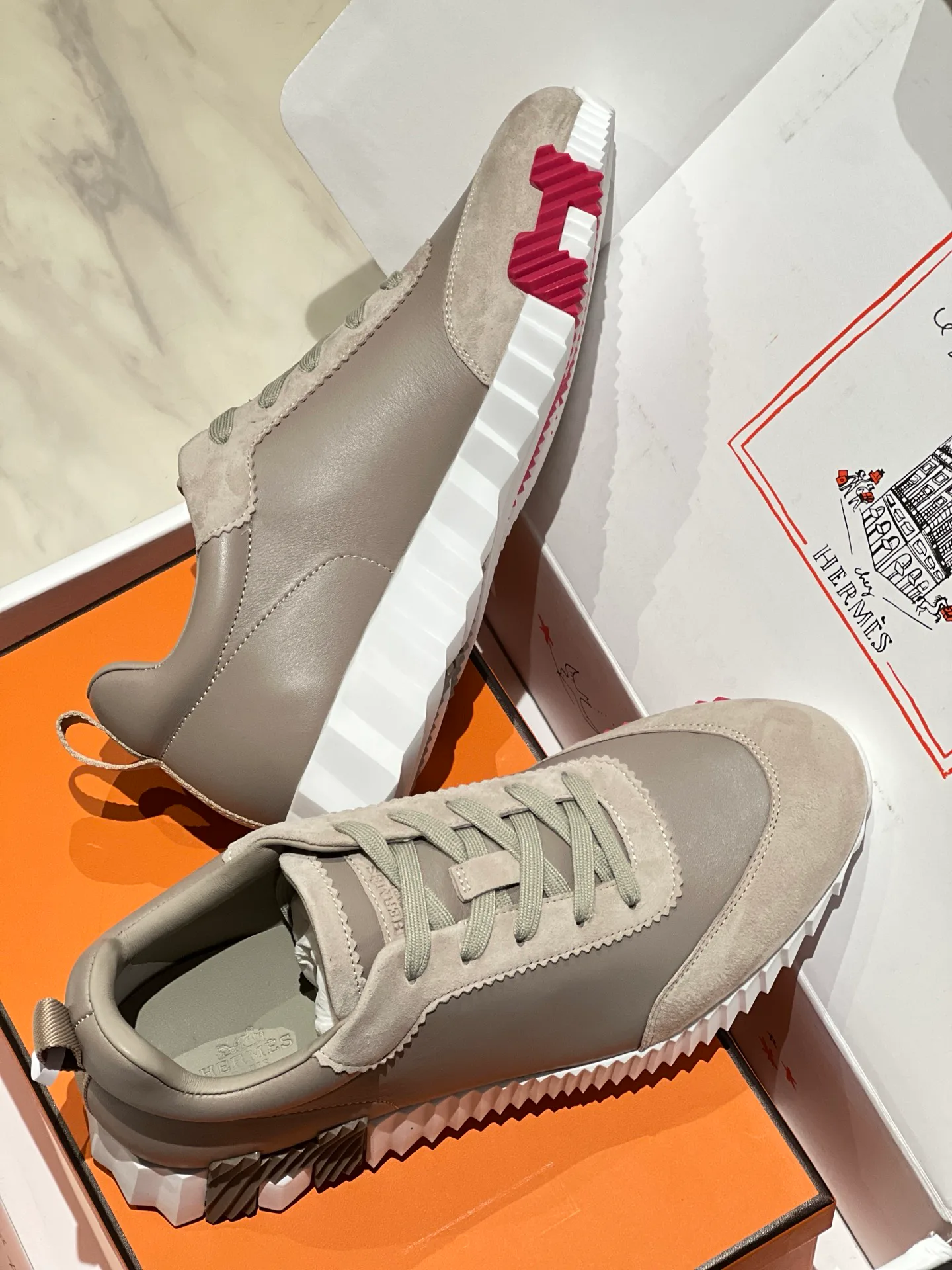 Кроссовки Женские Hermes 18080315