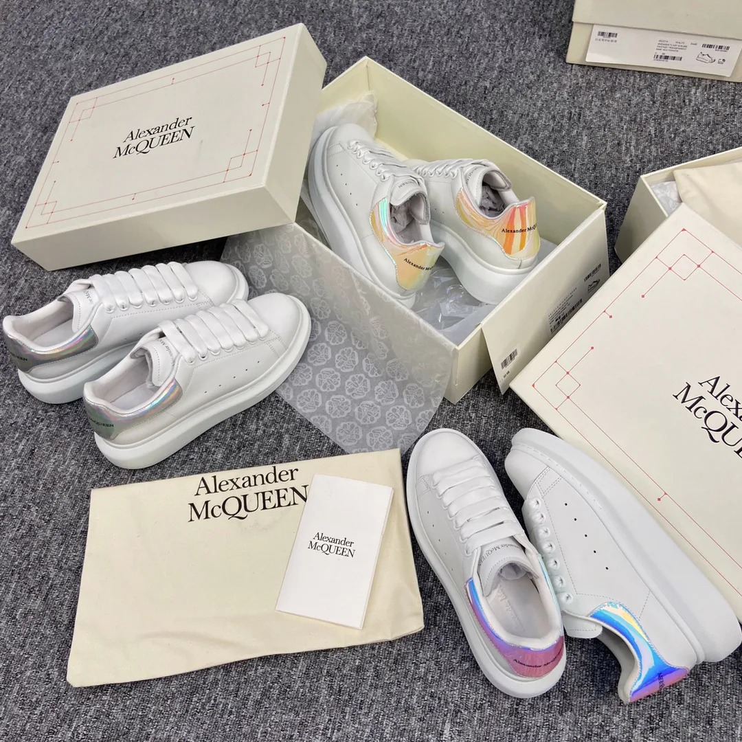 Кроссовки Женские Alexander Mcqueen 17963432