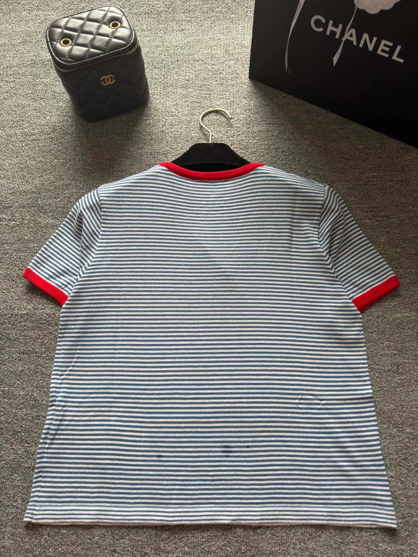 Футболки Женские Prada 13456077