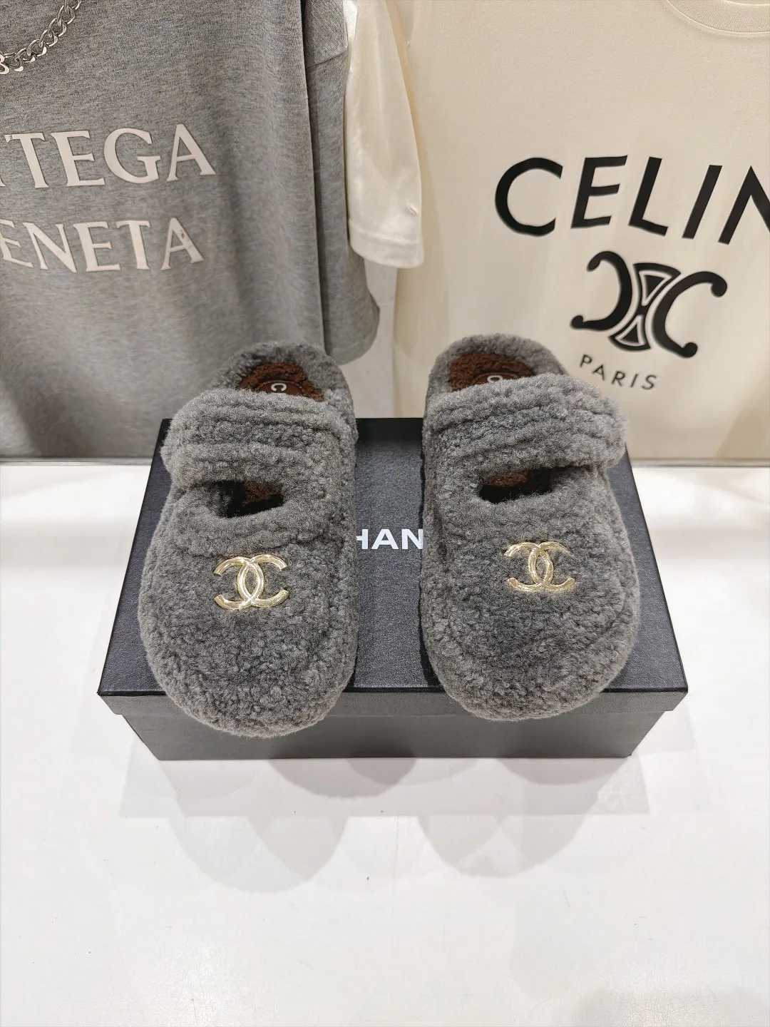 Тапочки Женские Chanel 19022654
