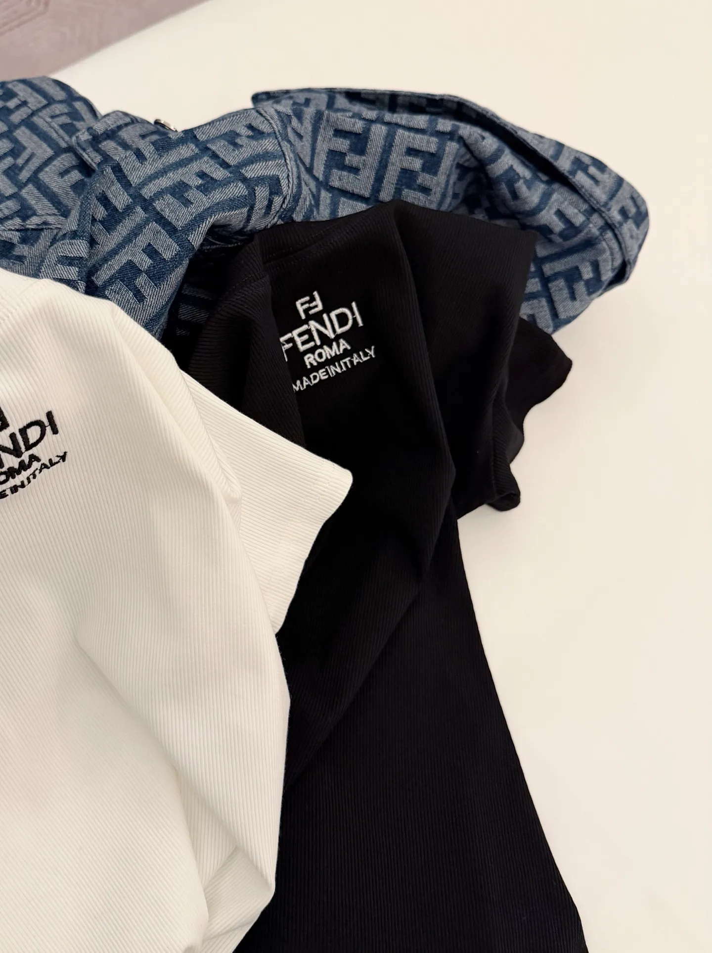 Футболки Женские Fendi 10288439