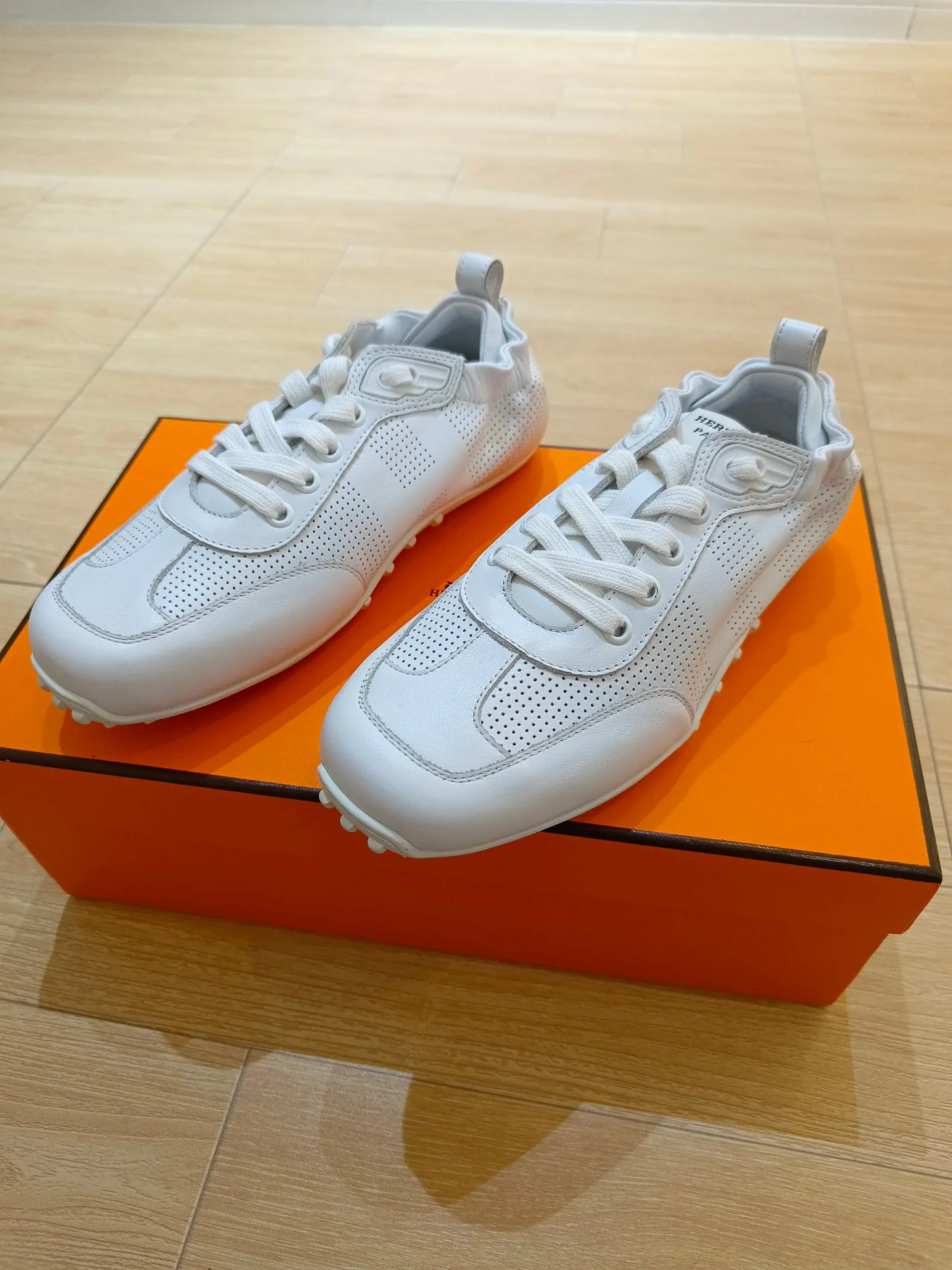 Кроссовки Женские Hermes 1285115