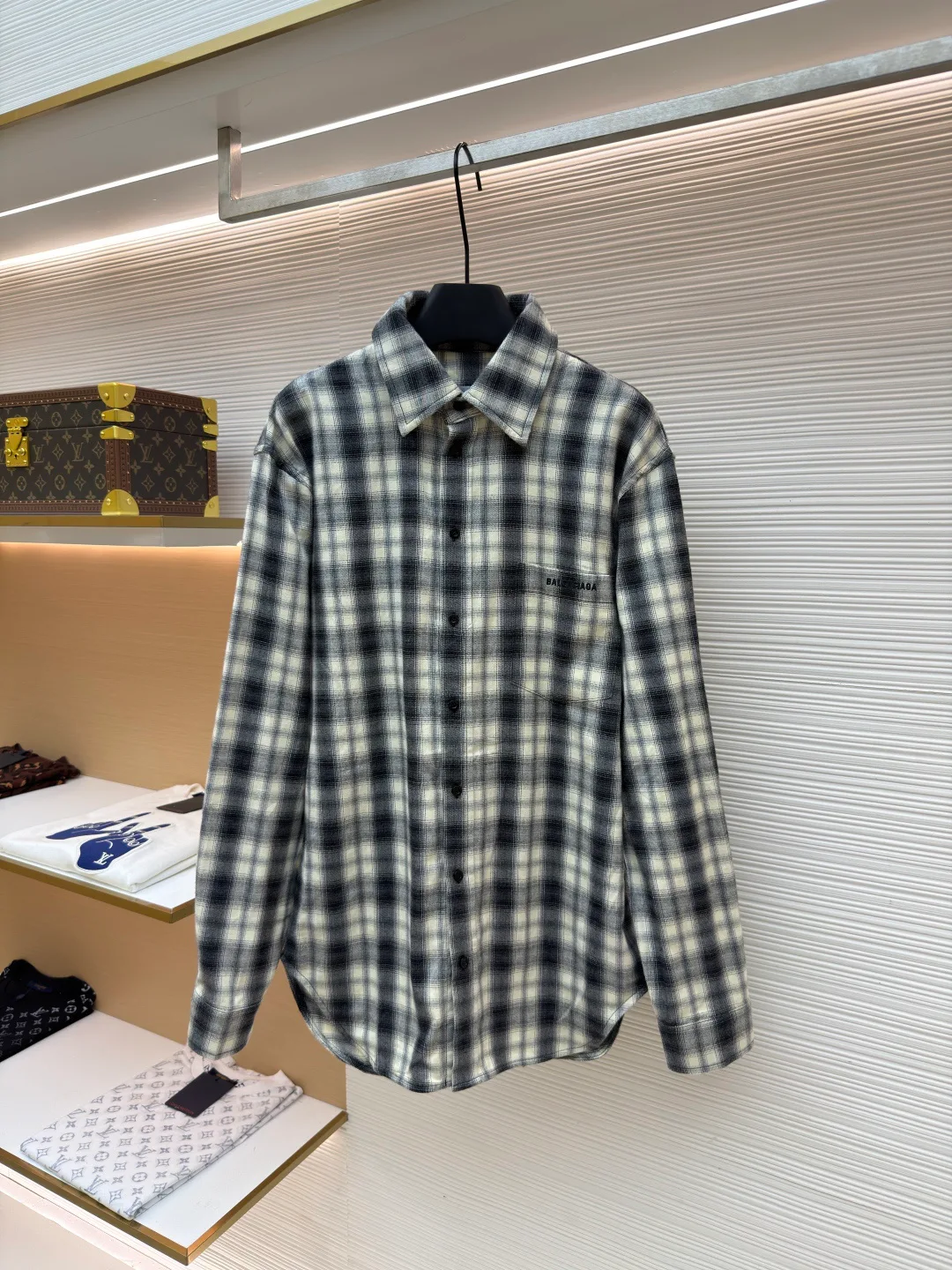 Рубашки Мужские Balenciaga 18359695