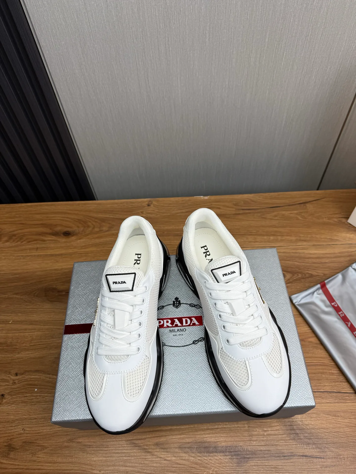 Кроссовки Мужские Prada 53704