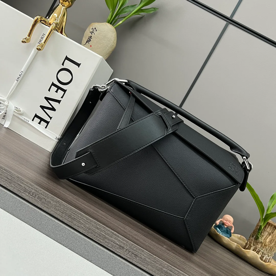 Классические Сумки Женские Loewe 11513577