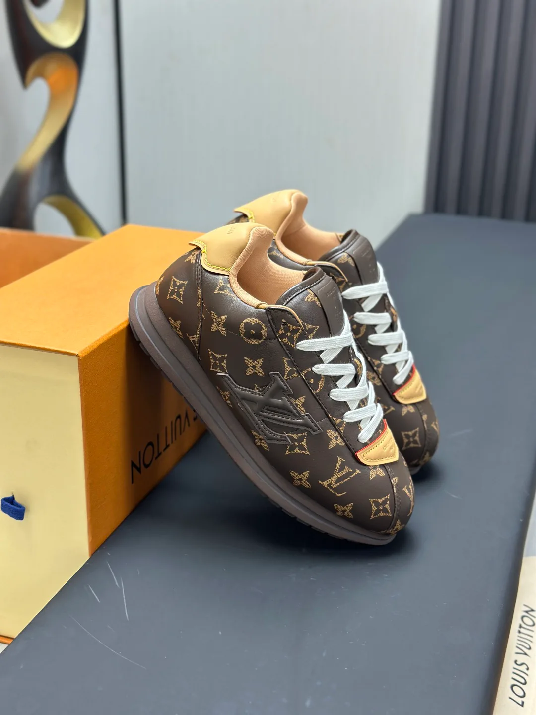 Кроссовки Женские Louis Vuitton 271928