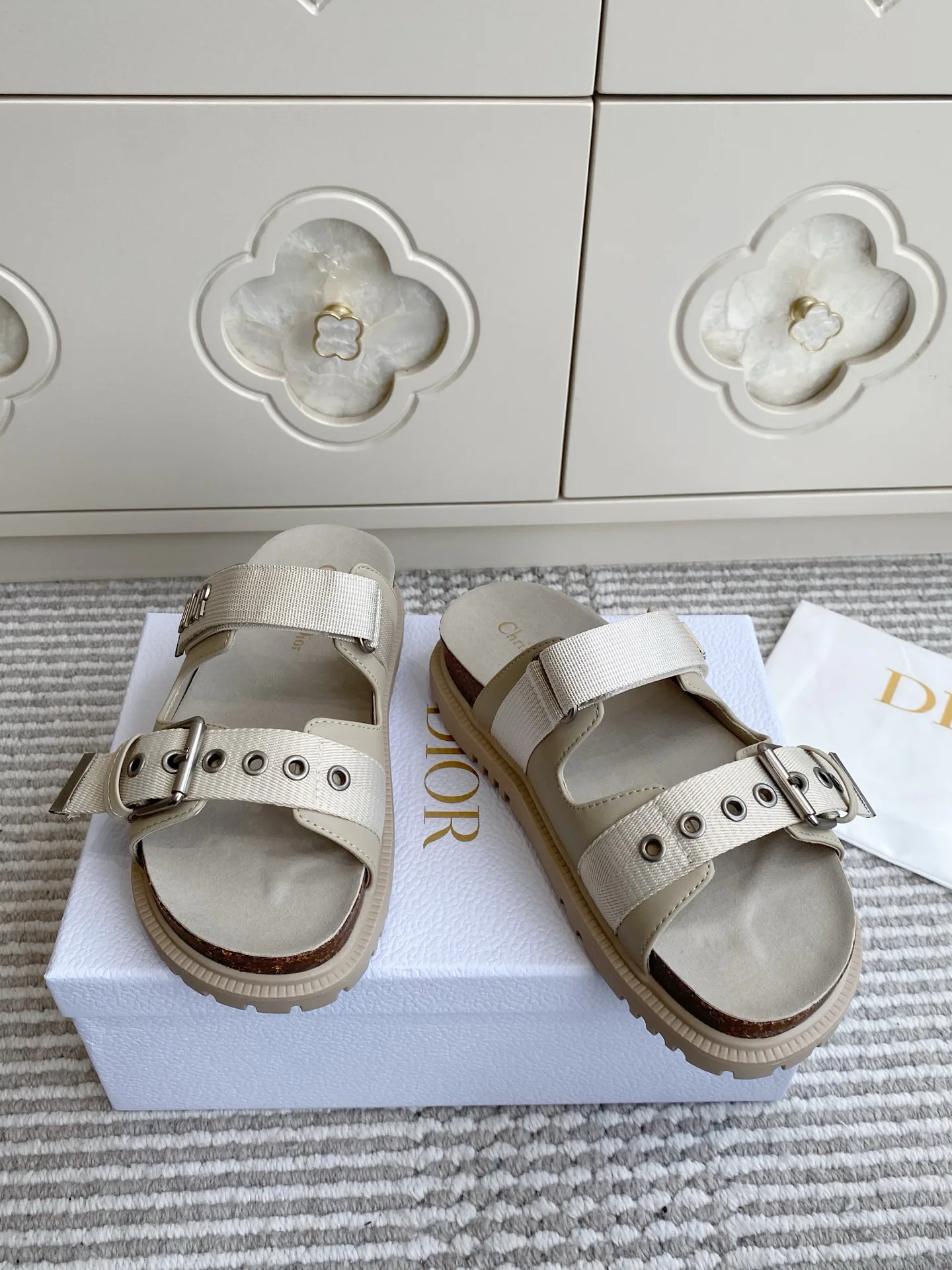 Сандалии Женские Christian Dior 12958190