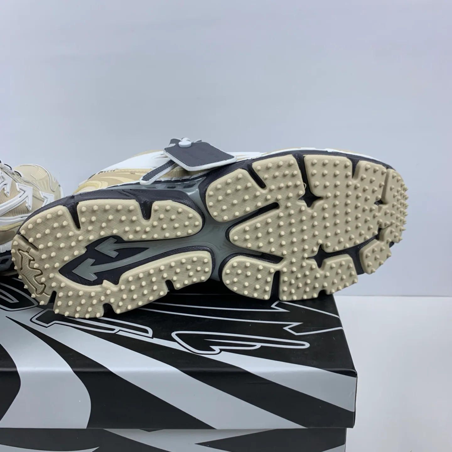 Кроссовки Женские Off-White 1106614