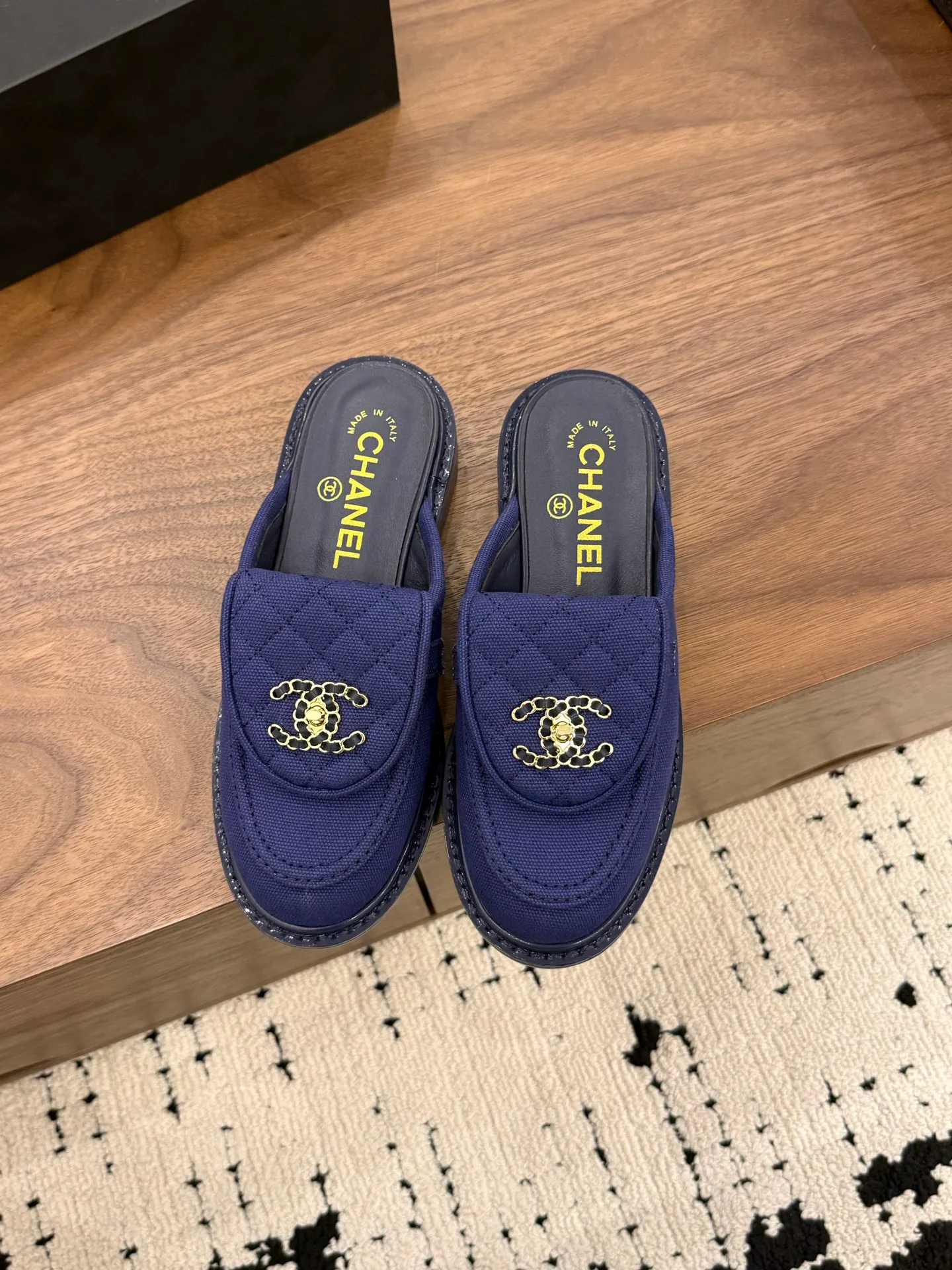 Сандалии Женские Chanel 13444891