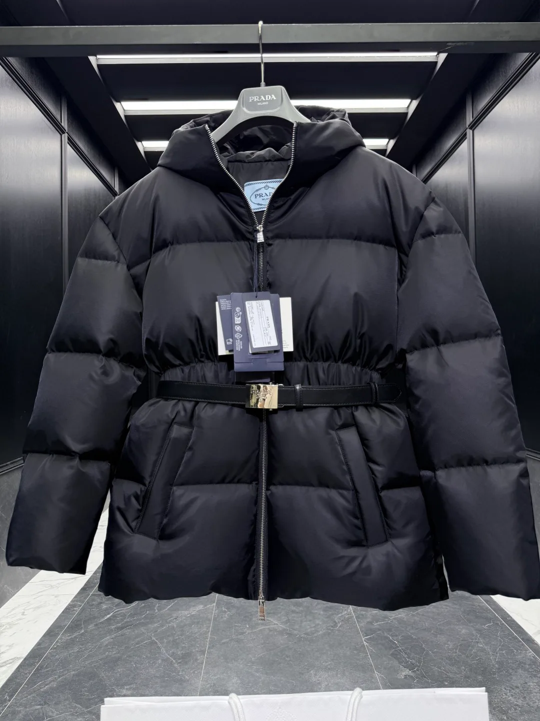 Куртки И Пуховики Женские Prada 1214335