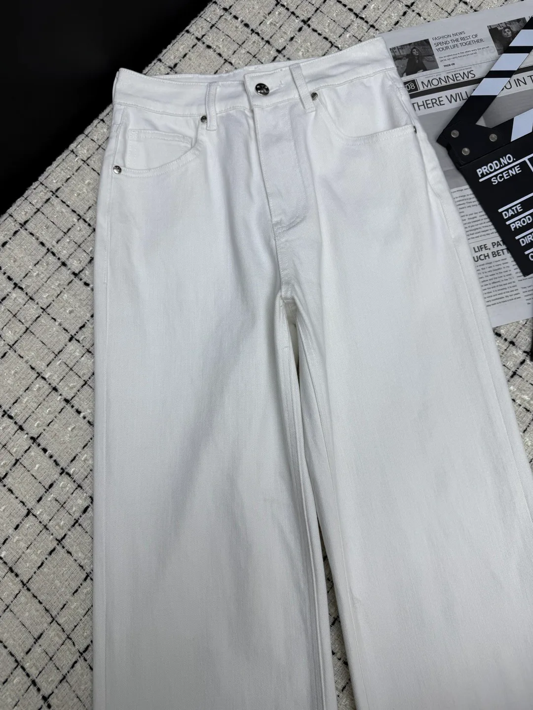 Джинсы Женские Celine 19134178