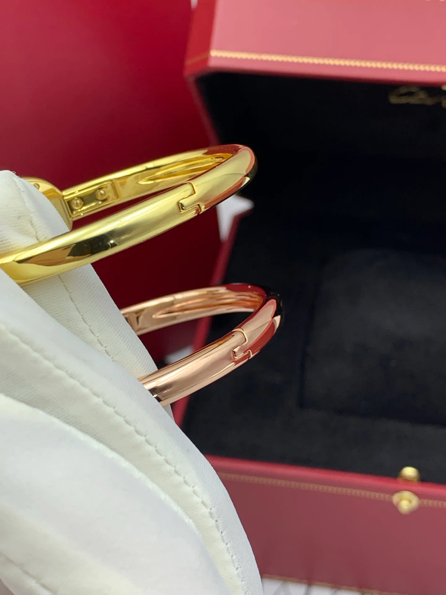 Часы Женские Cartier 17832538