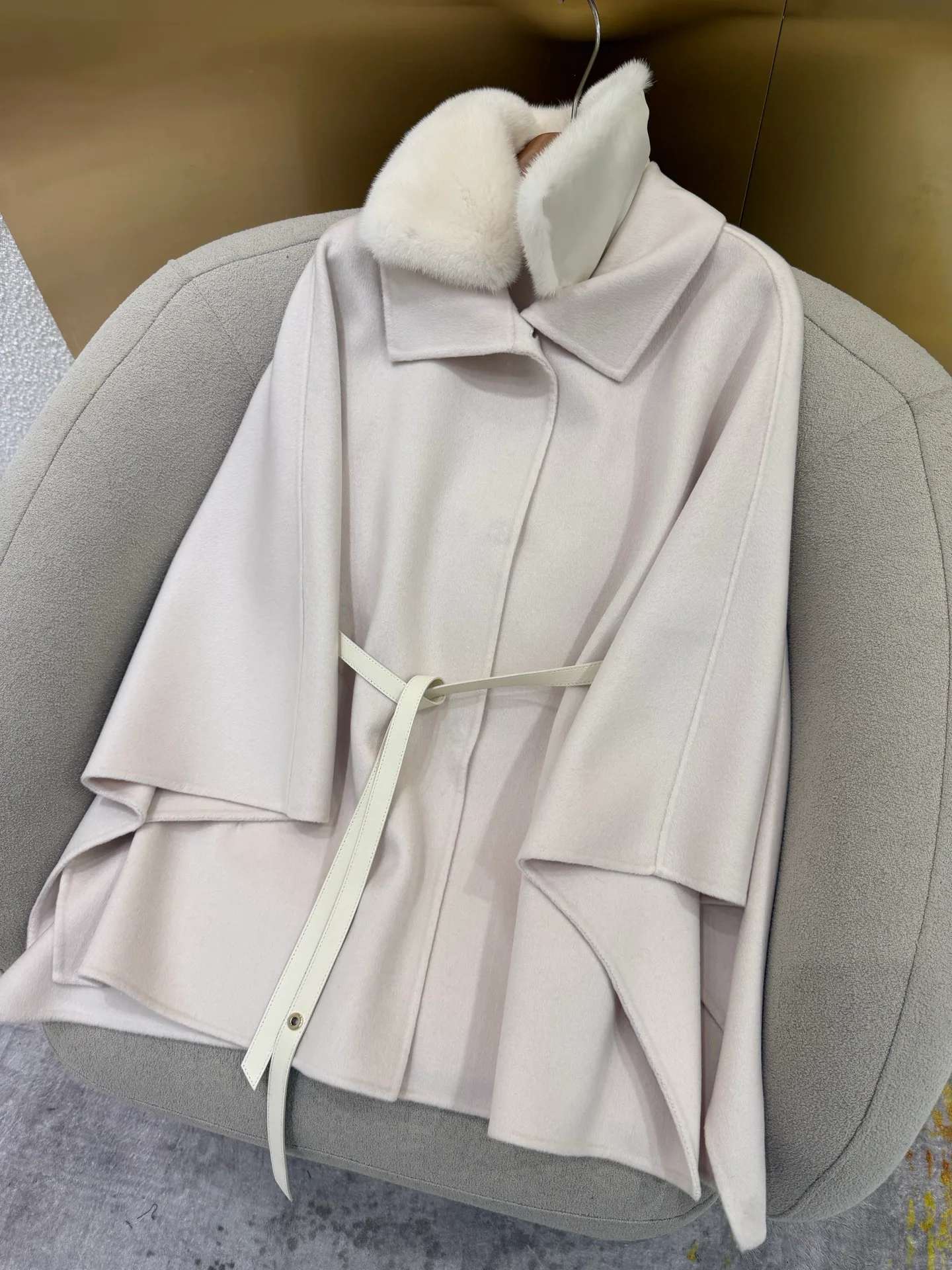 Пальто Женские Loro Piana 1805946