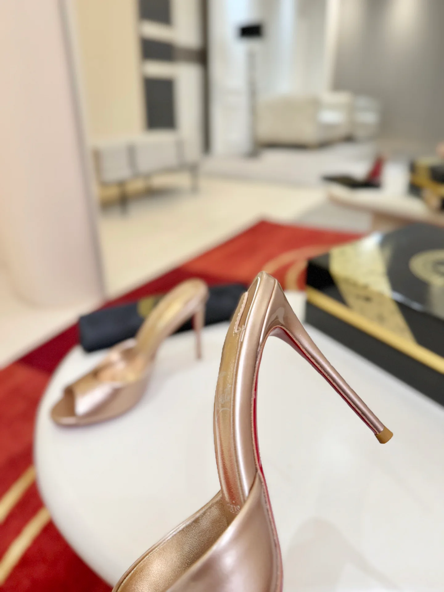 Туфли Женские Christian Louboutin 18821546
