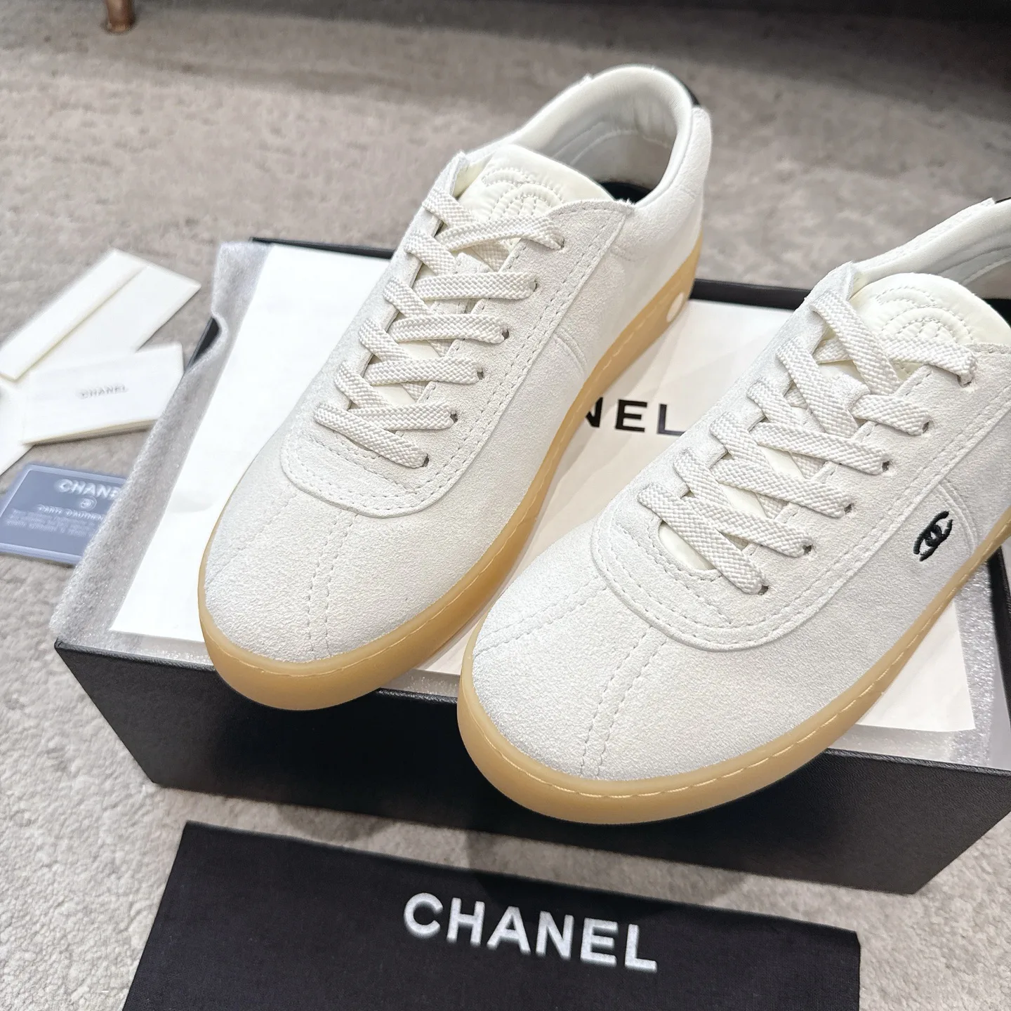 Кроссовки Женские Chanel 13332626